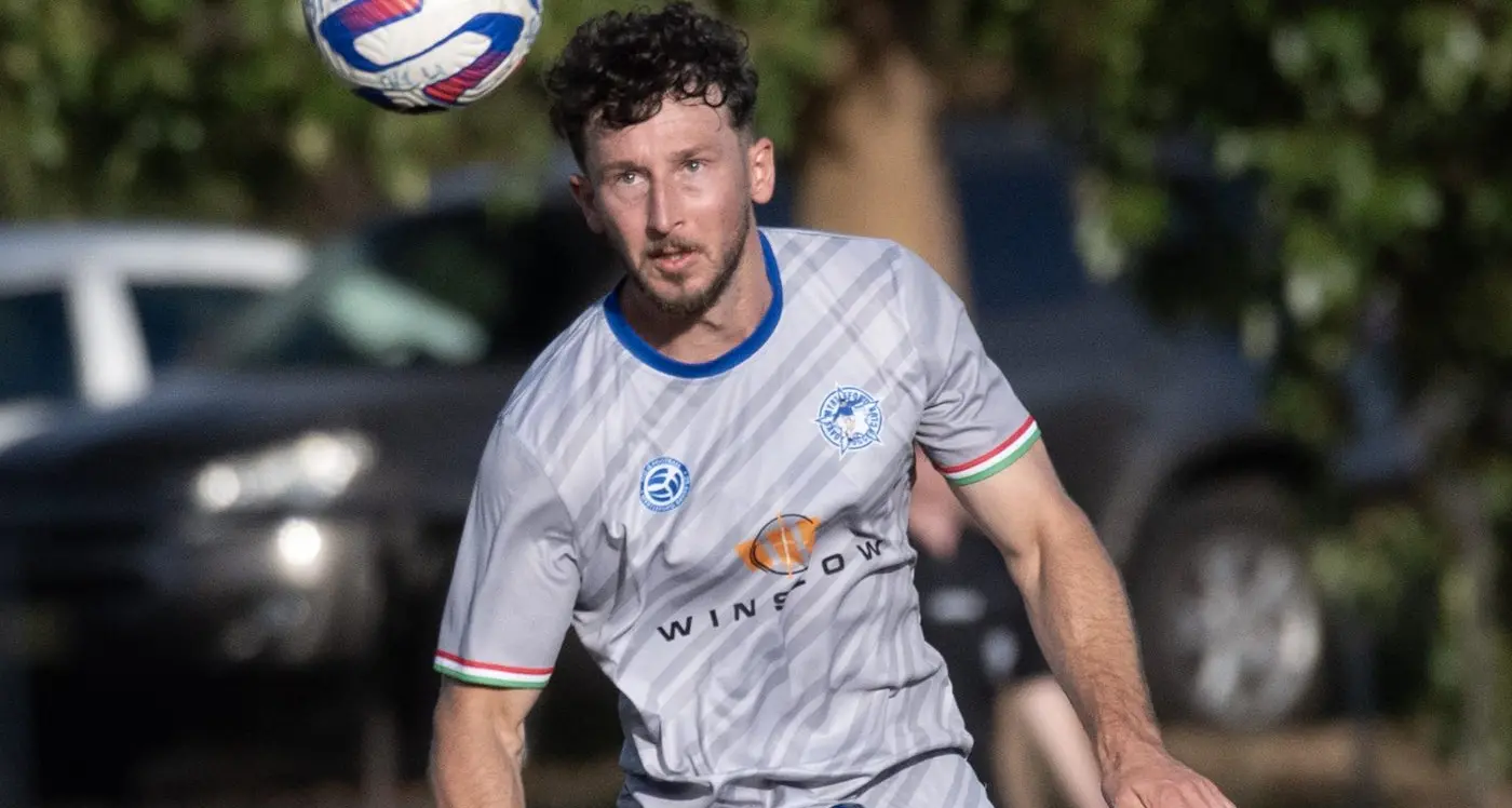 Richo reels in six as Savoy smash St Pat's