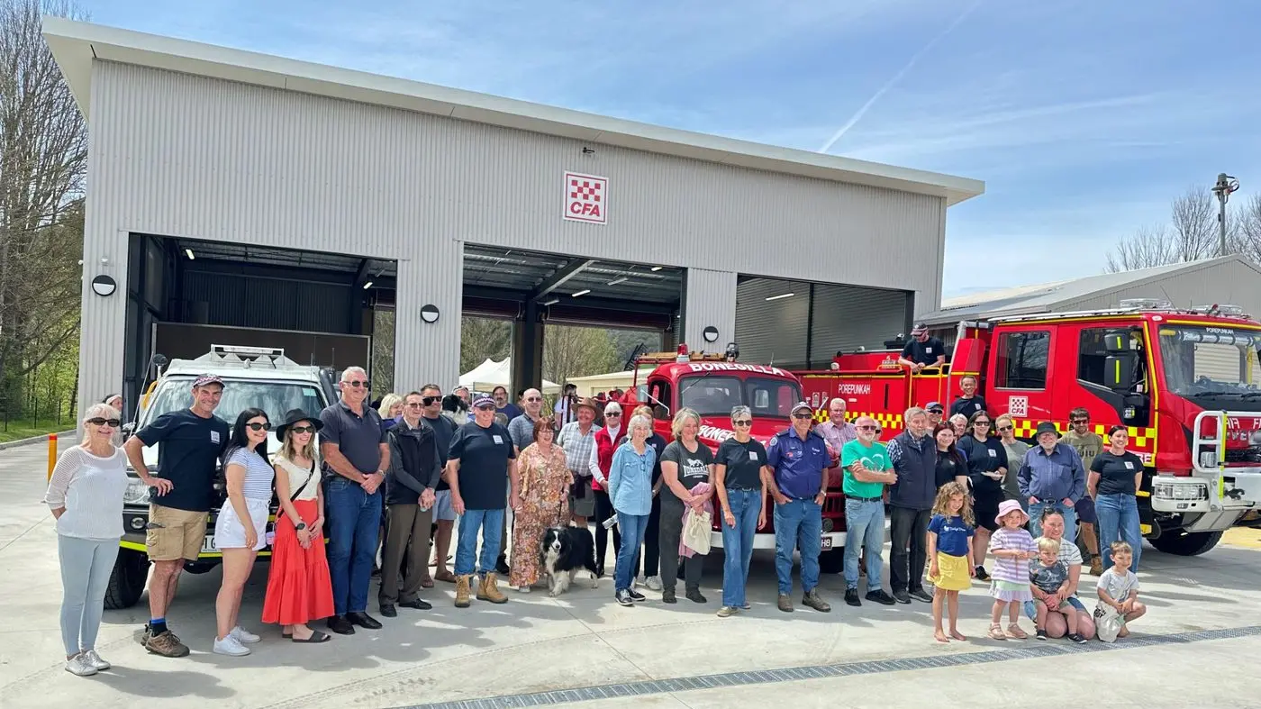 People pack into Porepunkah CFA's upgraded fire station