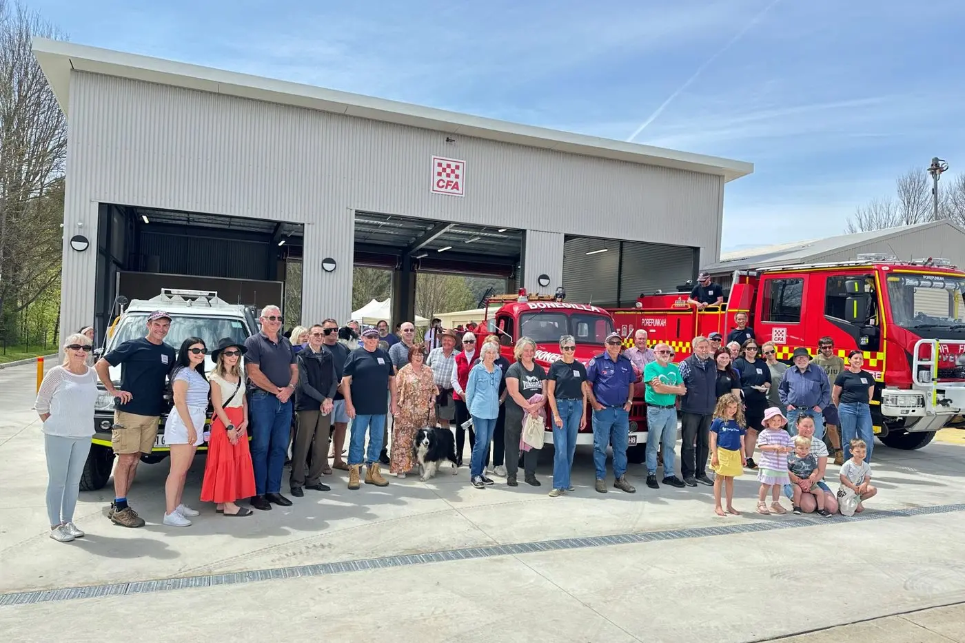 People pack into Porepunkah CFA's upgraded fire station
