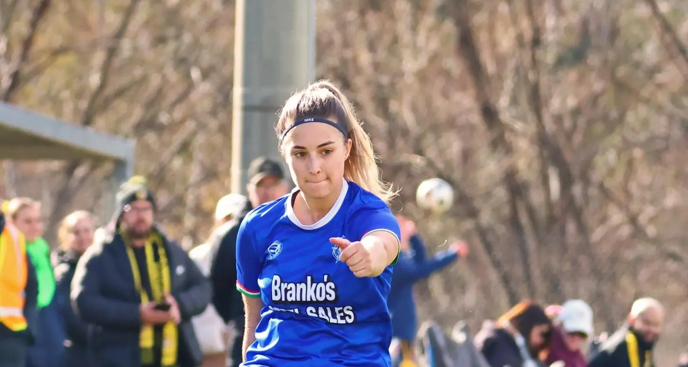 Savoy women fall in “frustrating” match