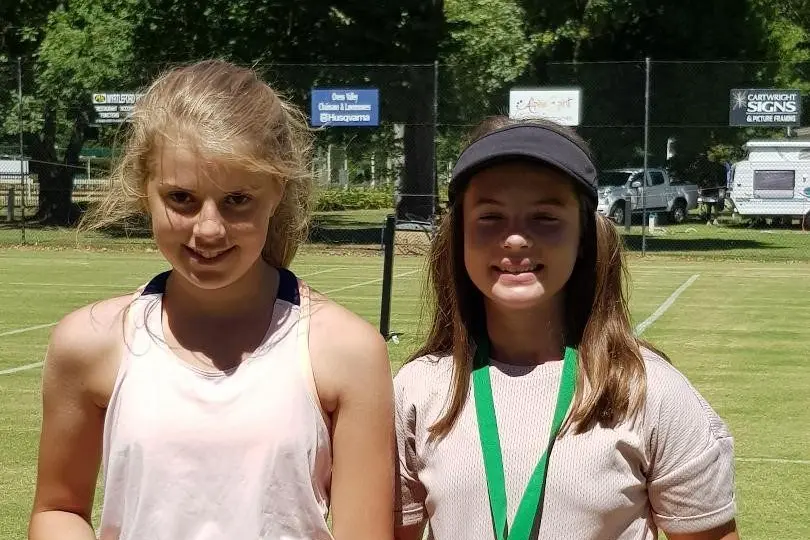 12/13 GIRLS: Mair Williamson (left) claimed the title over Laura Cartwright.