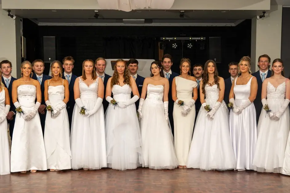 DANCING AT THIS YEAR\\'S DEB: Marian College debutantes and partners (from left) Helina Murphy, Lucas Masin, Krystal Hill, Charlie Piazza, Skylah McPherson, Izak Borsi, Jade Hazeldine, Nicholas Schmidt, Rhiannon Shallue, Benjamin Russell, Katelyn Shallue, Jed Toohey, Ana Reis Fornaciari Ramos, Dann Bynon, Gemma Bodsworth, Thomas Morgan, Adena Grieg, Paddy Smith-Allen, Lily Burton, Taj Cooper, Kahlee O\\'Sullivan, Will Rooney, Eliza Burke and Logan Bonacci kicked up their heels at St Mary\\'s Parish Debutante Ball 2025. PHOTO: Travis Cartwright