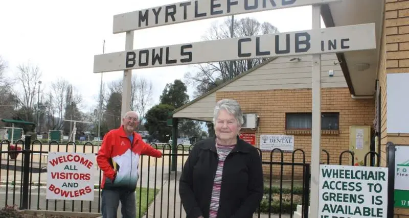 Bowls club helps MS support group find a new home
