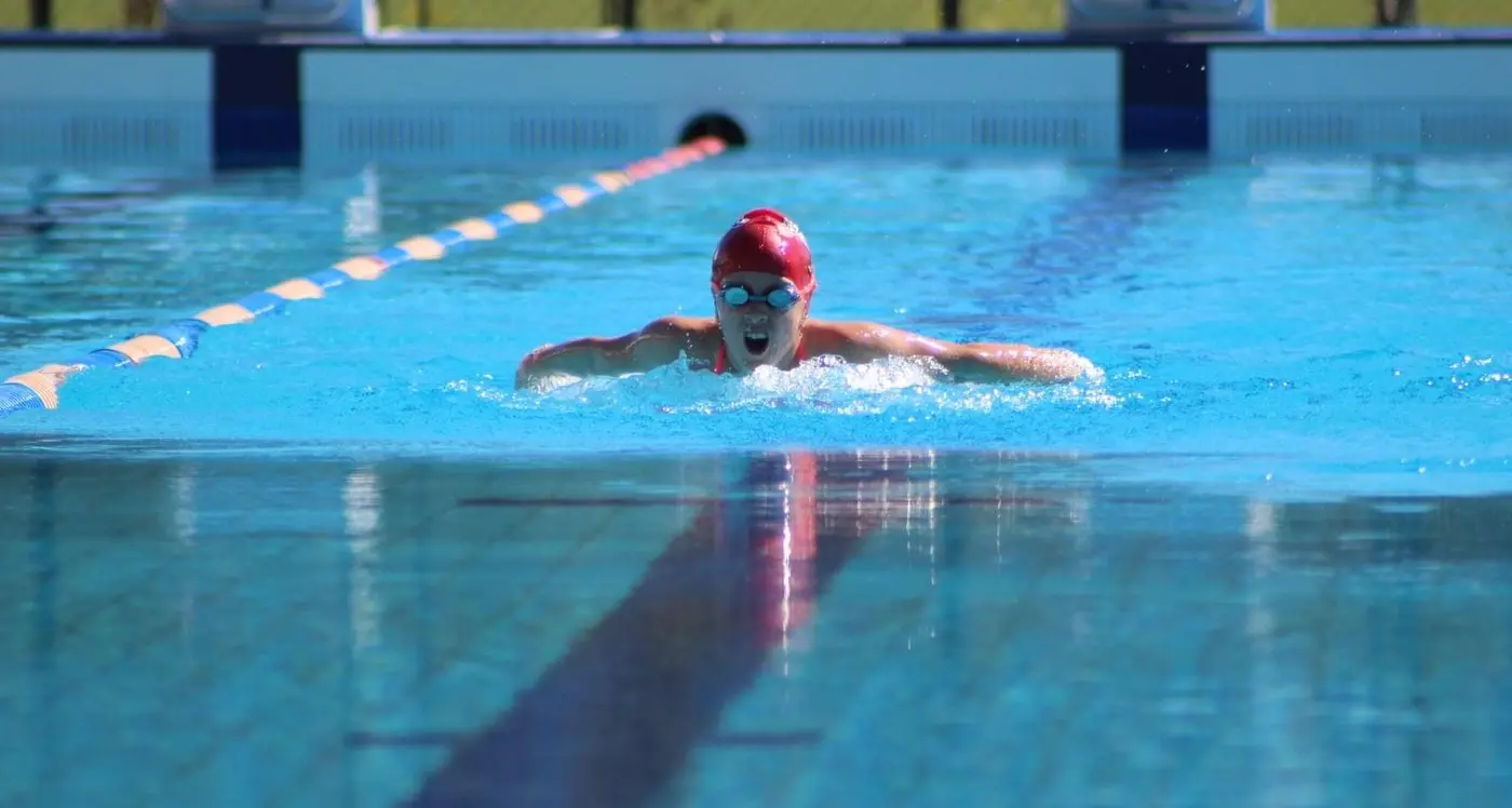 Stroke like a butterfly, swim like a fish