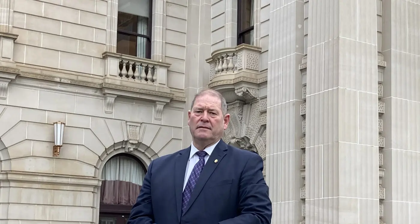 Standing with Porepunkah, Bright in this time of tragedy: McCurdy