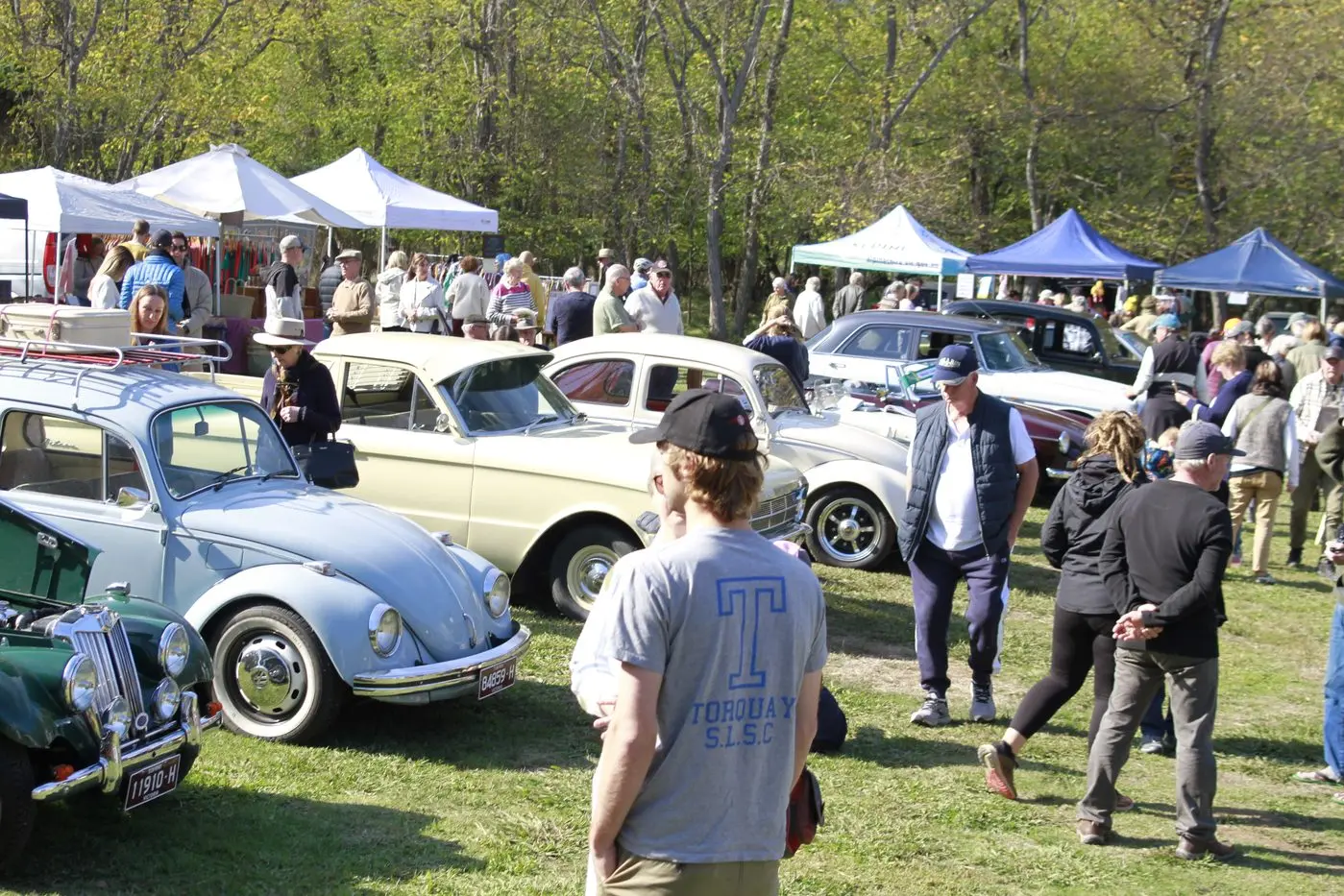 FREEBURGH\\'S FINAL FESTIVAL EVENT: Swarms of locals and visitors flocked to Freeburgh to enjoy all the market had to offer. PHOTOS: Freeburgh Community Hall committee