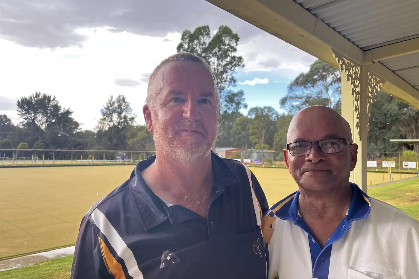 GOOD MATCH: Ernie Vanderwert (right) fell to Ian Brimblecombe 12/25 in the quarter finals of the Ovens and Murray Champion of Champions event.