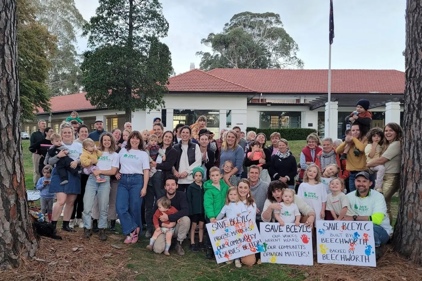 SOLIDARITY: Some of the Beechworth Community Early Years Learning Centre supporters gathered for a peaceful picnic prior to Indigo Shire\\u2019s Council meeting on Tuesday night last week. PHOTO: Coral Cooksley
