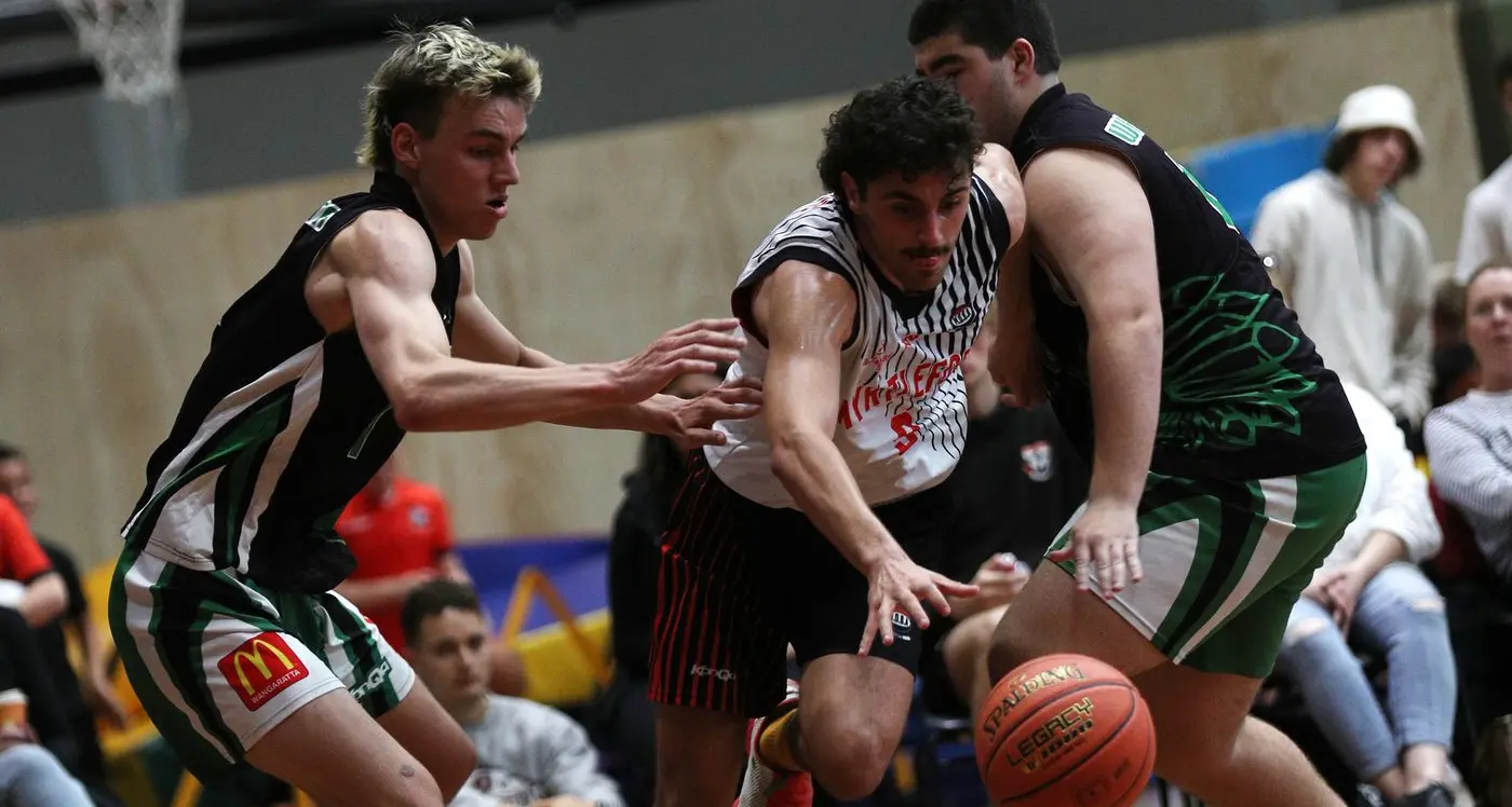 Saints open CBL account over Wolves