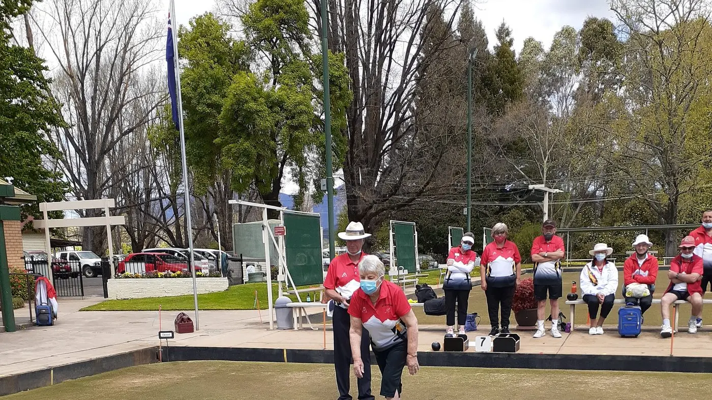 Winter lawn bowling returns