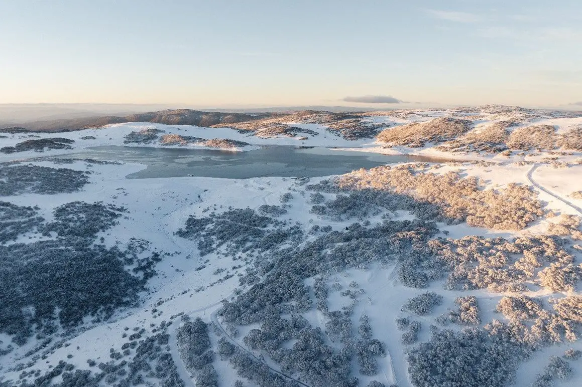 STATUS QUO: The Bogong High Plains Road will remain uncleared of snow at Falls Creek in season 2025: PHOTO: Alpine Resorts Victoria (Falls Creek)
