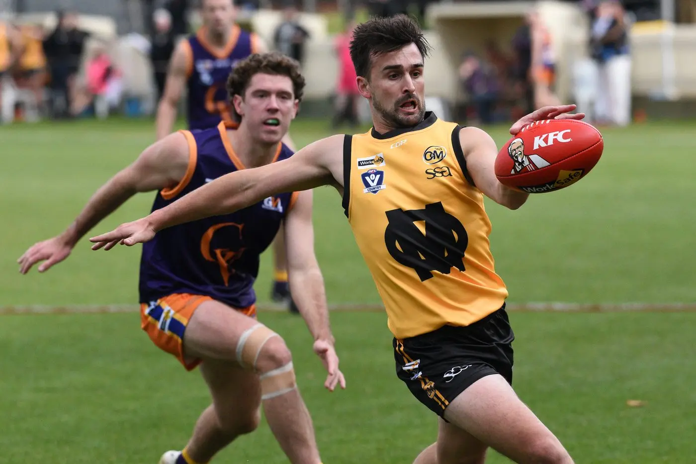 ON THE BOOT: Myrtleford\\'s Brody Ricardi slams the ball forward in the O&M\\'s victory over GV. PHOTOS: Melissa Beattie Id:41674