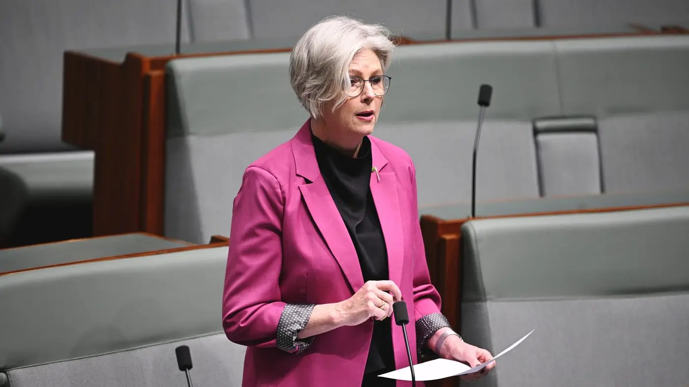 20% cut to students' HECS debts passes