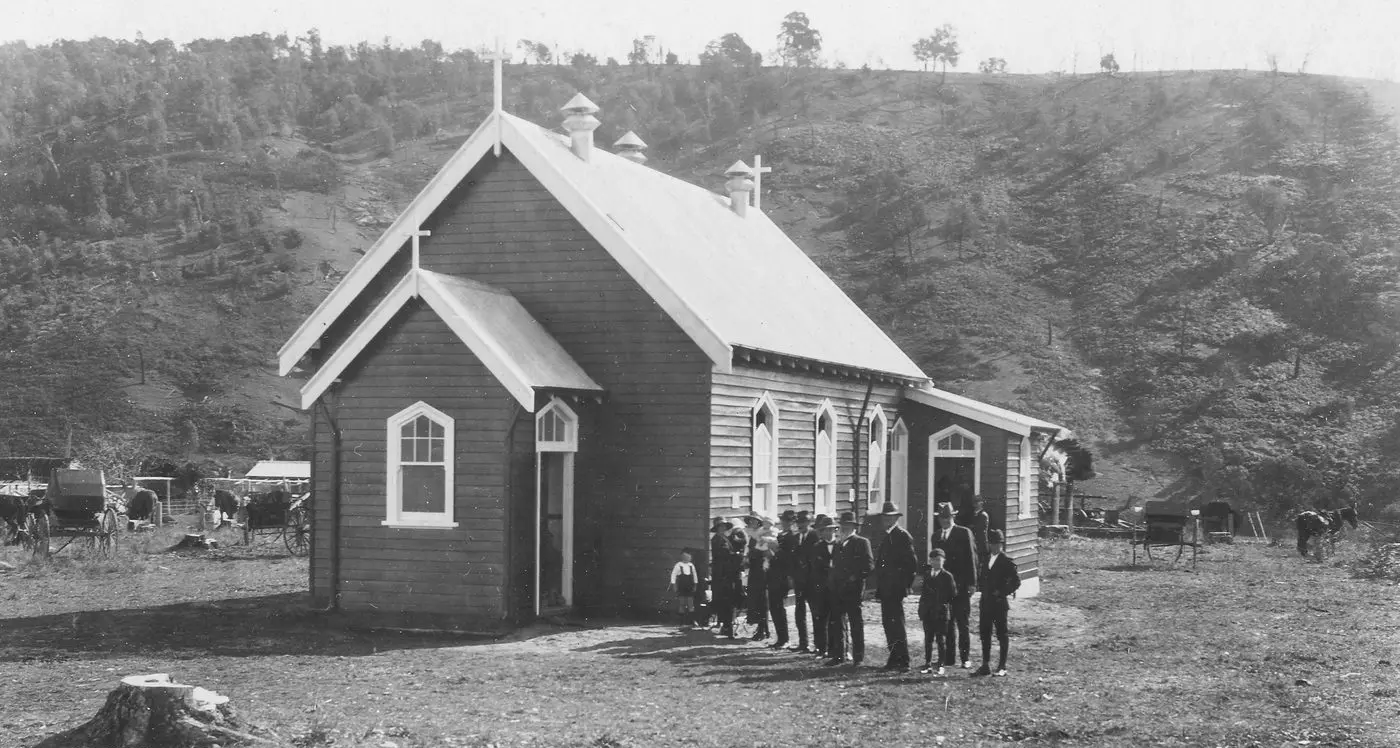 The beginnings: Myrtleford and district church history