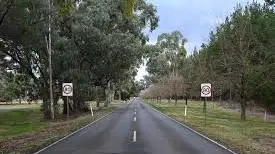 Probing safety of busy road link from Bright to Porepunkah