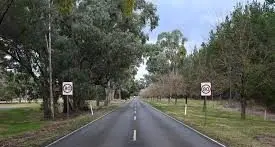 Probing safety of busy road link from Bright to Porepunkah