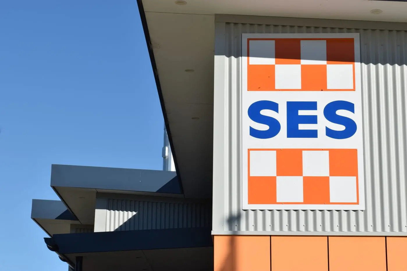 MULTI-AGENCY MANOEUVRES: A hiker was aided back to base camp after a case of acute exhaustion on the way down from a group trek of Mount Feathertop.