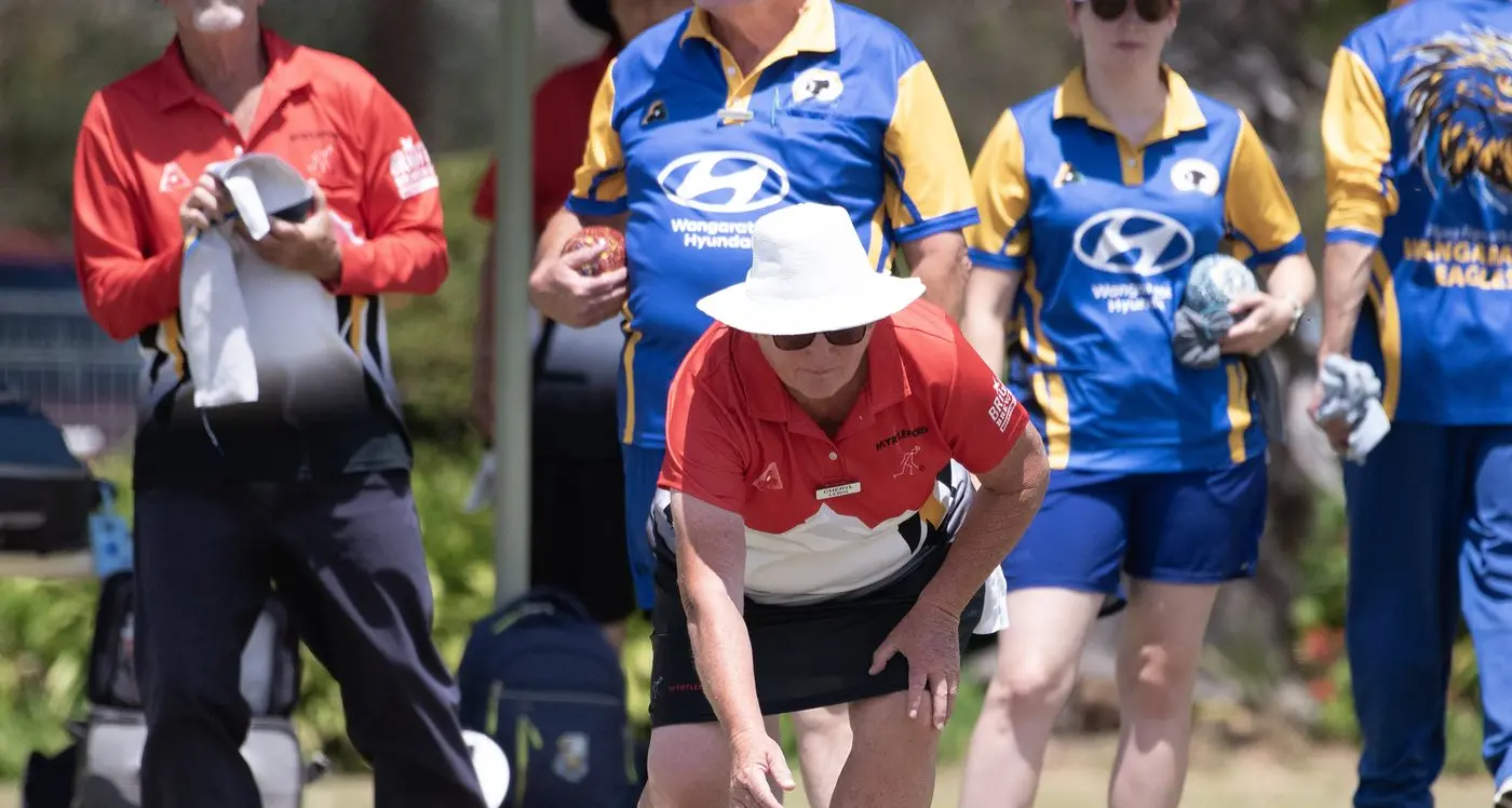 Midweek bowlers back on the green