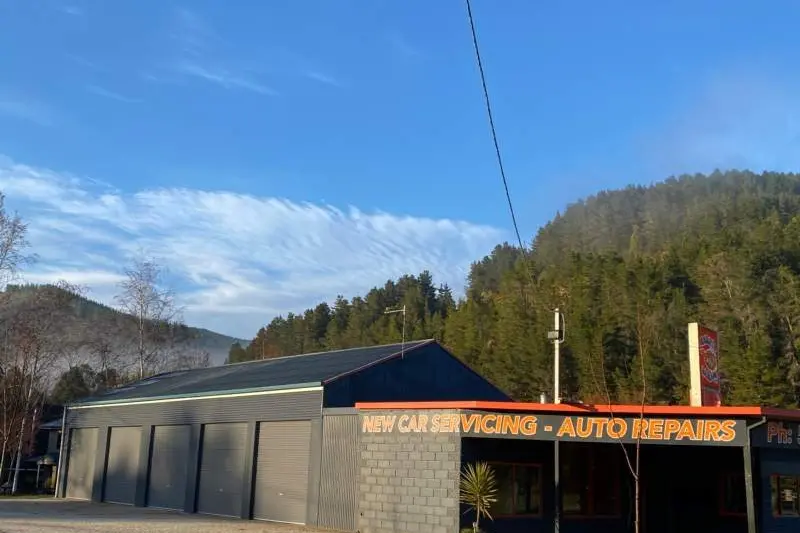 FINISHED PRODUCT: The renovated Marty\\u2019s Garage in Porepunkah. PHOTO: Nicki Letts