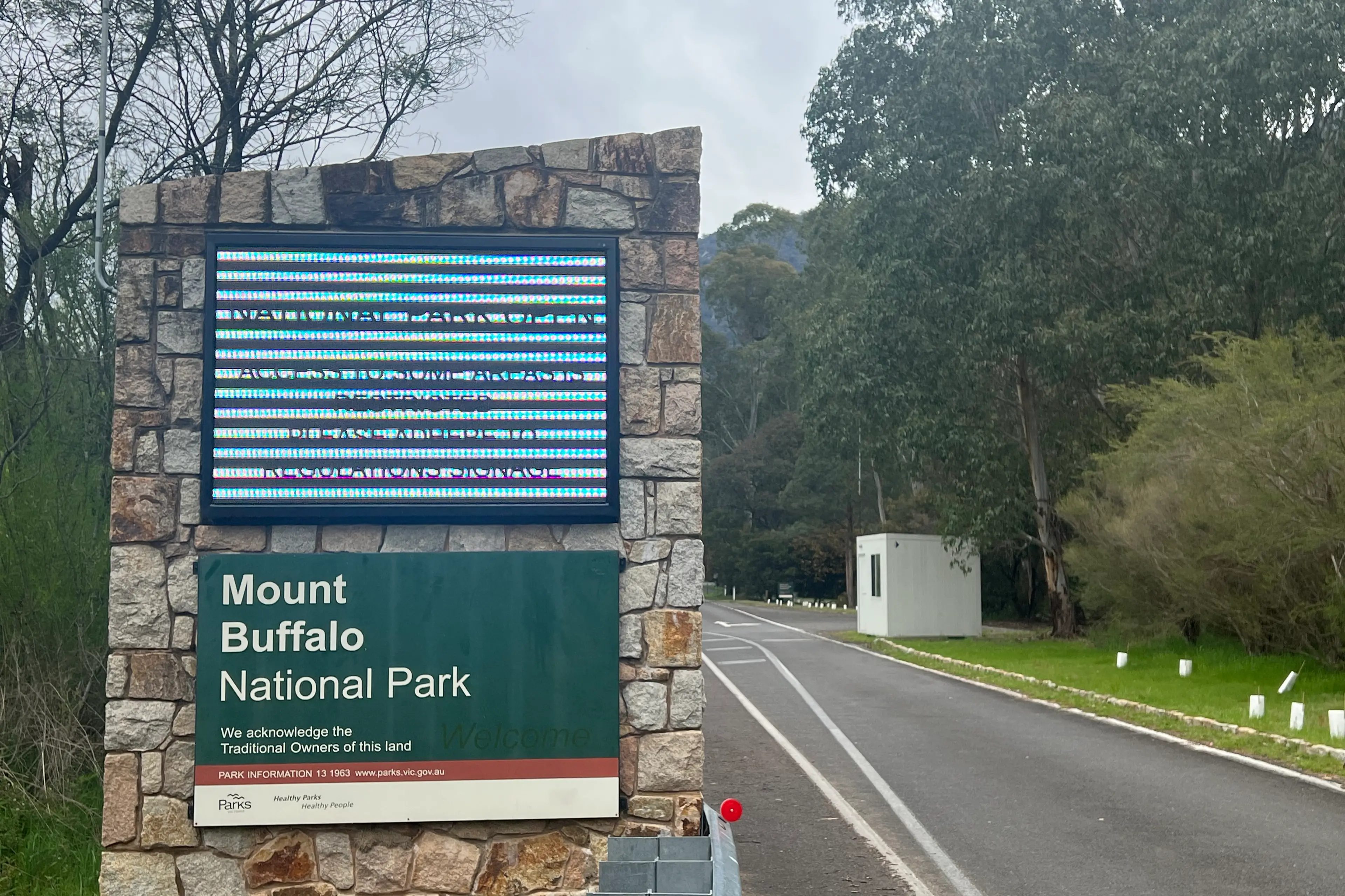 <p>RED TAPE REMOVED: Victoria Police have allowed the full reopening of Mount Buffalo National Park to the public following nearly two months of extensive searches for fugitive Dezi Freeman. PHOTO: Jeff Zeuschner</p>\\n