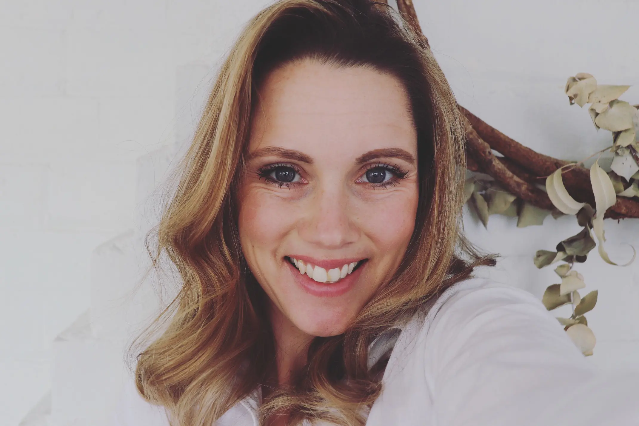 <p>Natalie Featherston</p>\\n