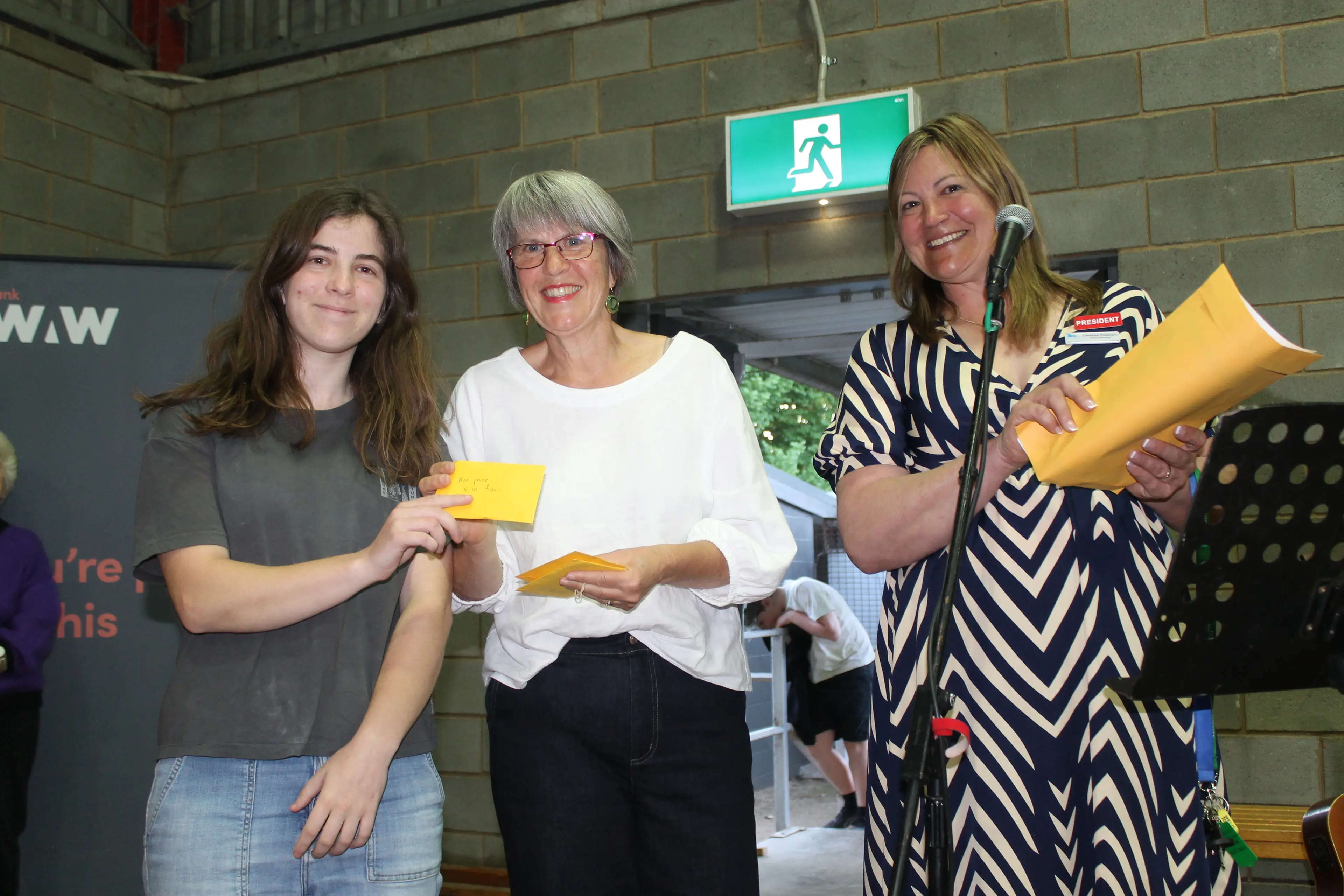 <p>CREATION CELEBRATION:  Years 10-12 student winner  Zali Morgan (left) received her award from Art Prize steward Melanie Dymond (centre) and Myrtleford Show committee president Debbie Geddes. PHOTOS: Phoebe Morgan.</p>\\n