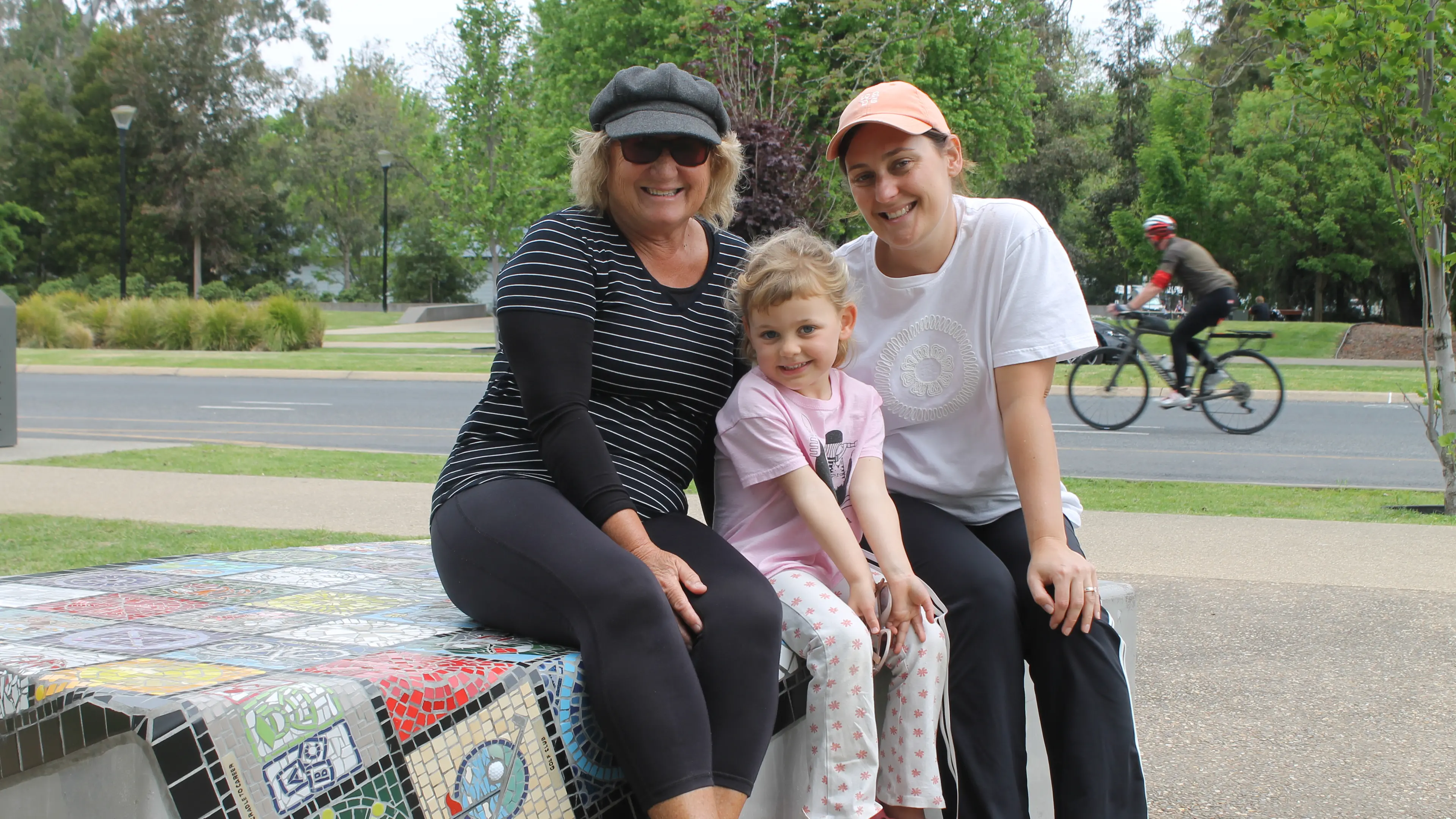 Myrtleford - Leween, Olive & Carly Horadam