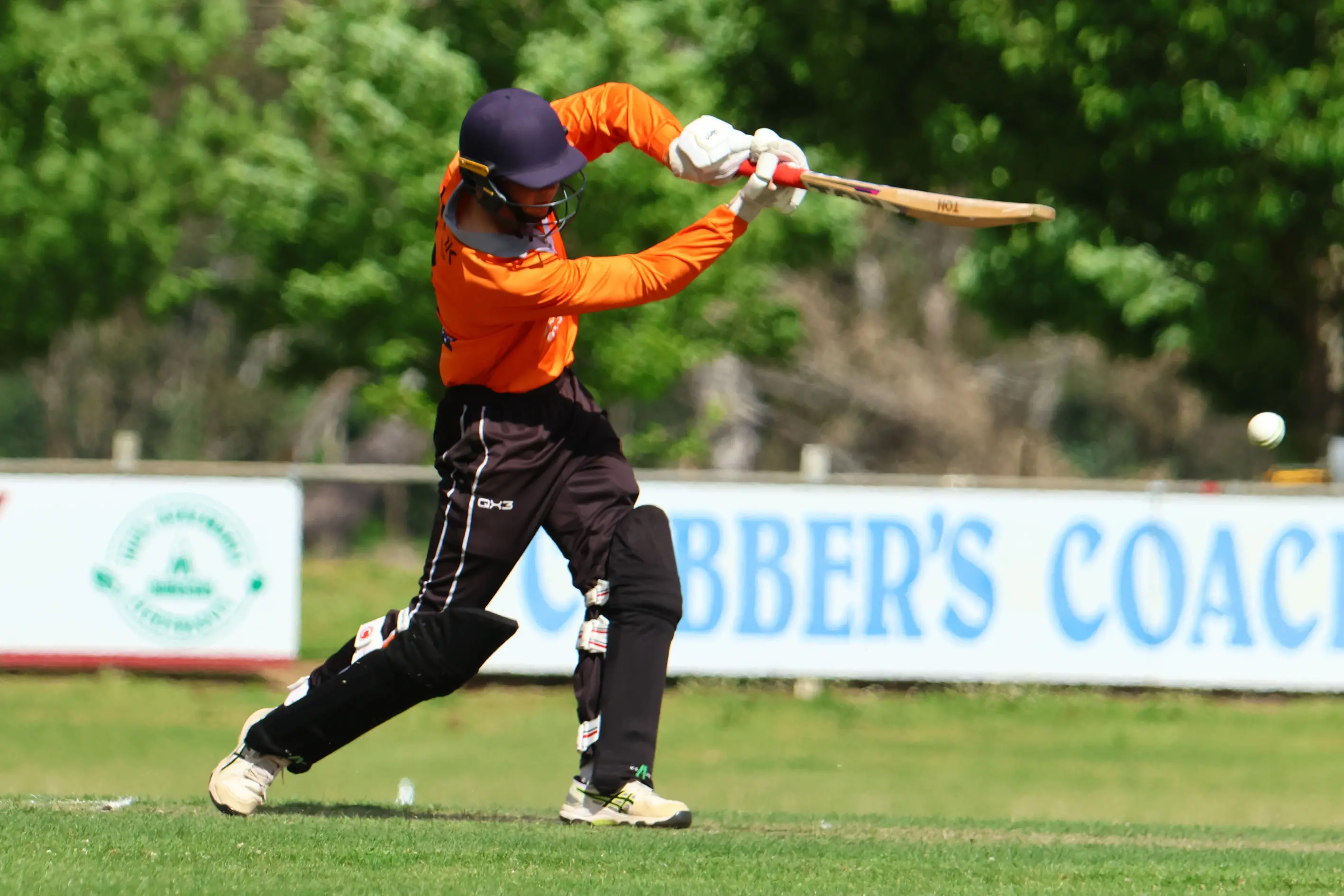 <p>MIDDLED: Noah White gets one out of the middle of the bat. PHOTOS: Janet Watt</p>\\n