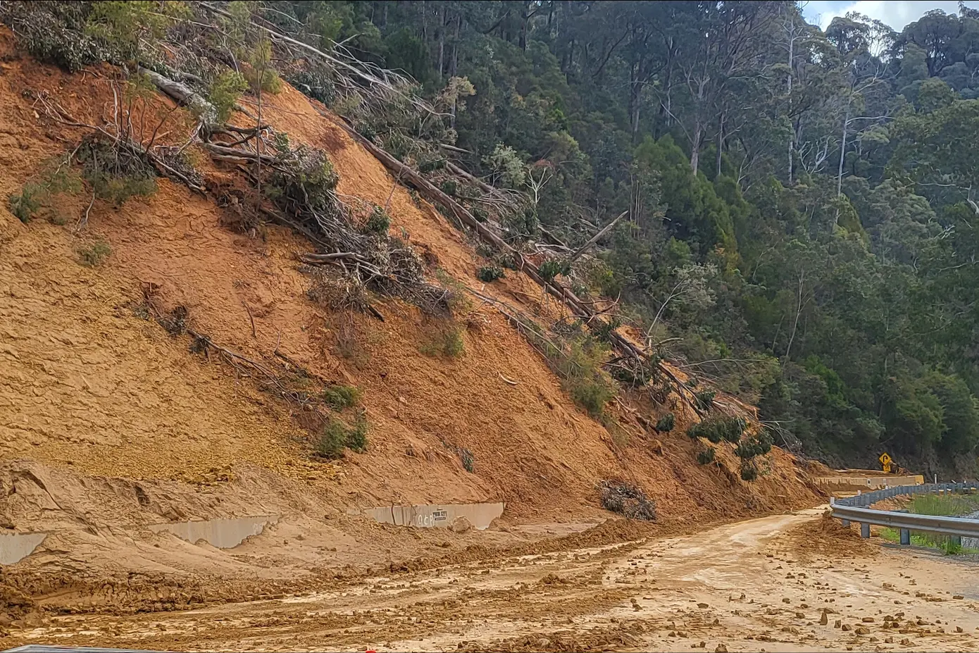 <p>NO ROOM ON THE ROAD: After heavy rains, a stretch of the Bogong High Plains Road was blocked by a landslide in October 2022.</p>\\n