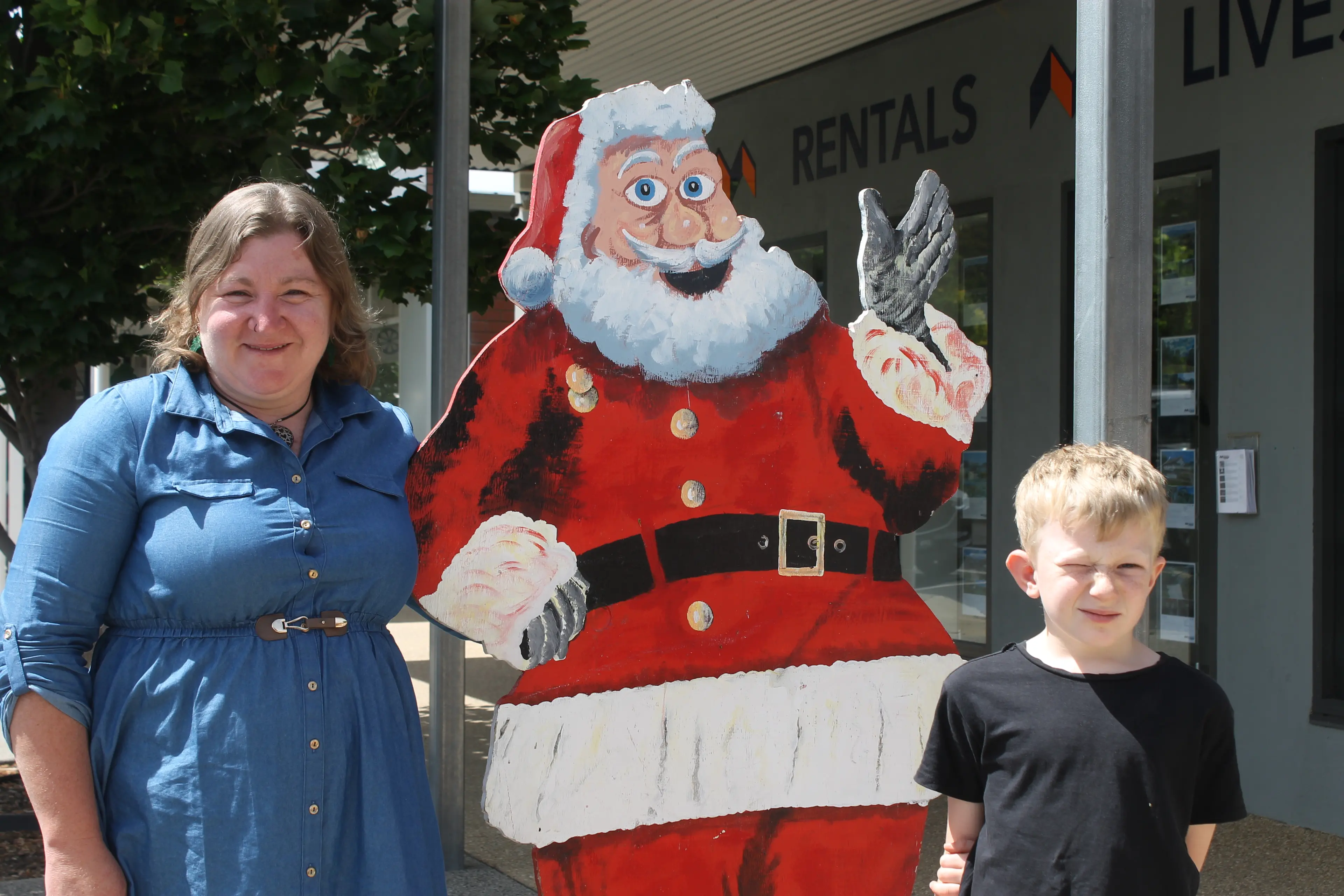 <p>Myrtleford\\'s people around town: Kelcey and William Howell.</p>\\n