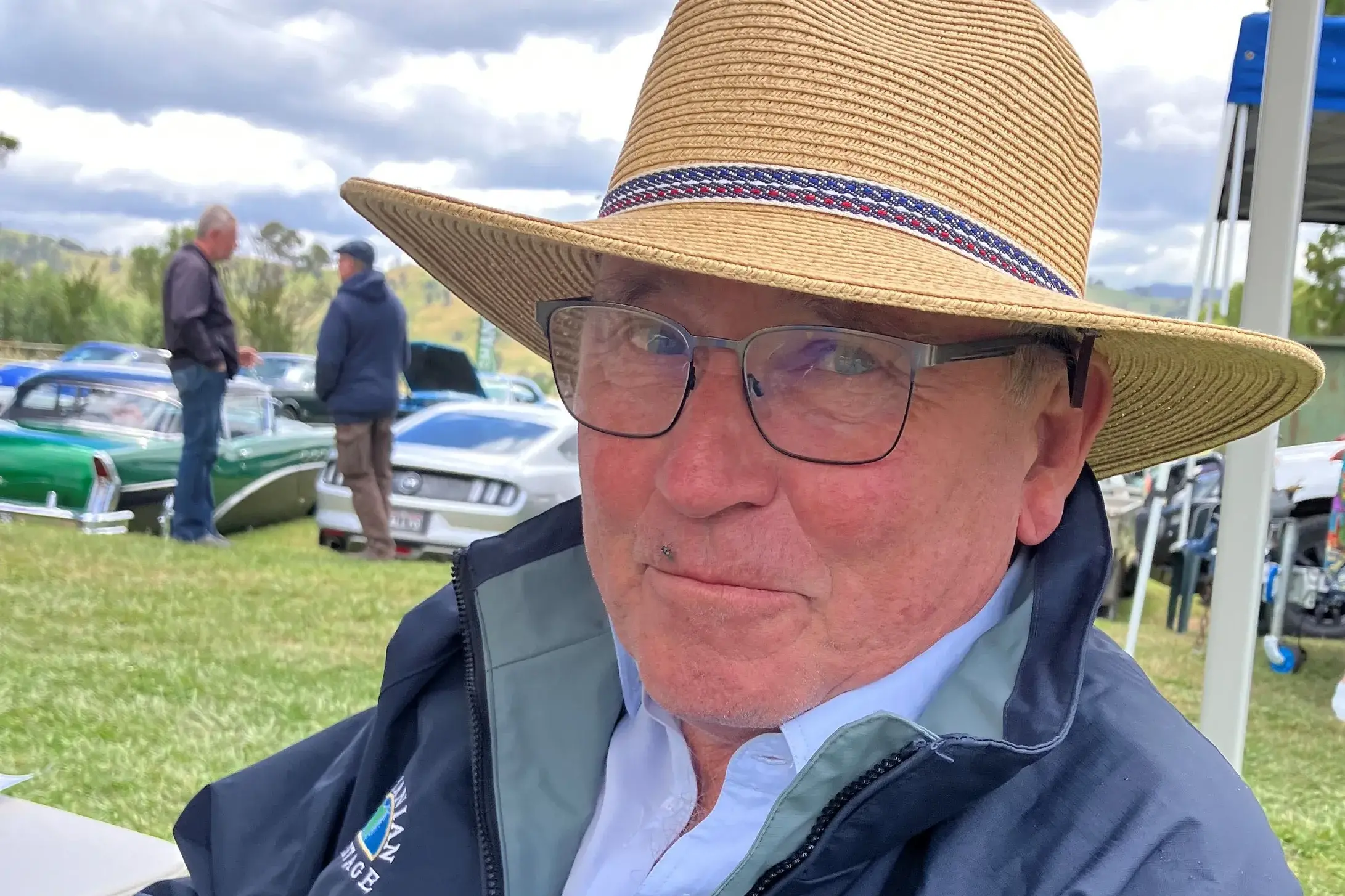 <p>Dederang\\'s person around town: Bryan Baker.</p>\\n