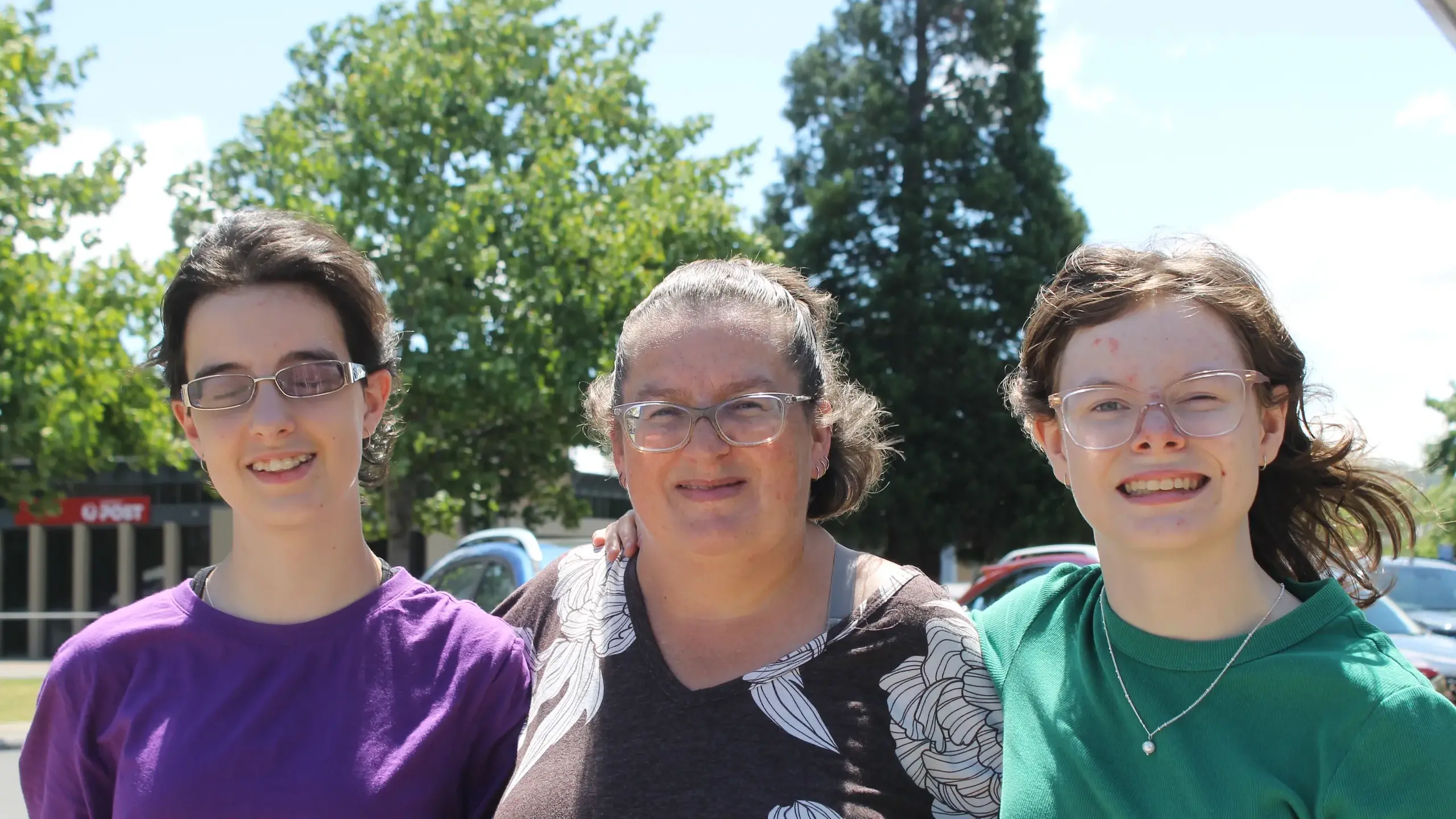 People Around Town - Myrtleford - Sue Moyle, Bella and Katherine Somerville