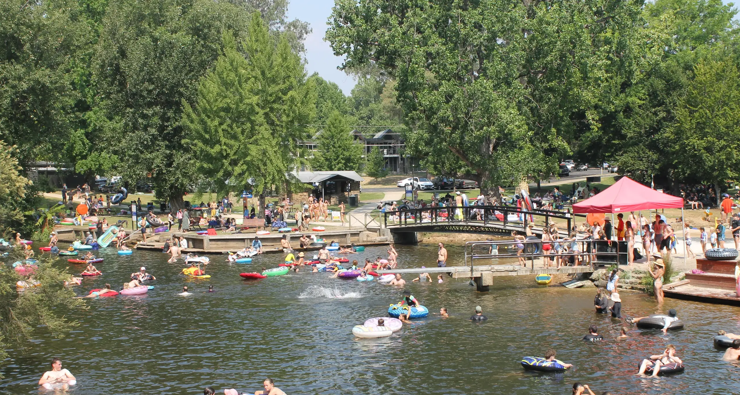 Summer holidays sees surge of tourist traffic through towns