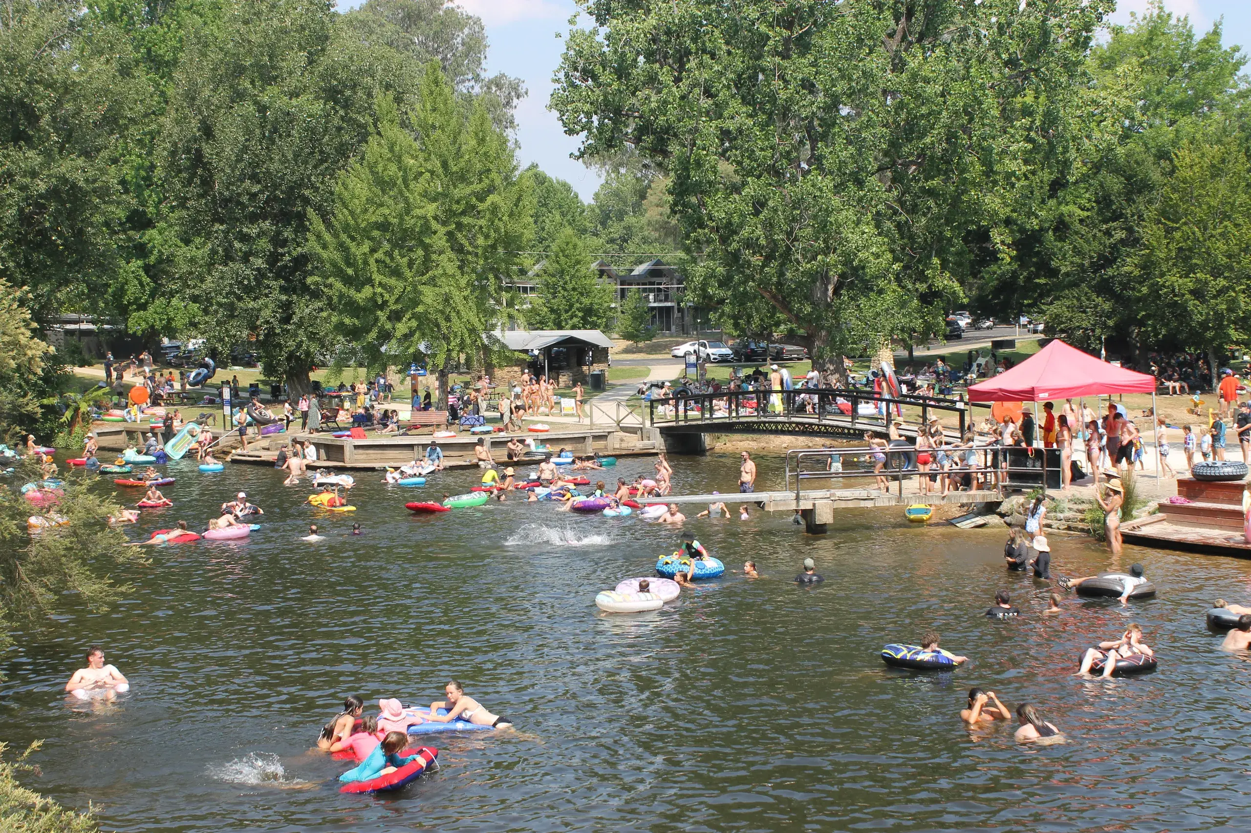 Summer holidays sees surge of tourist traffic through towns