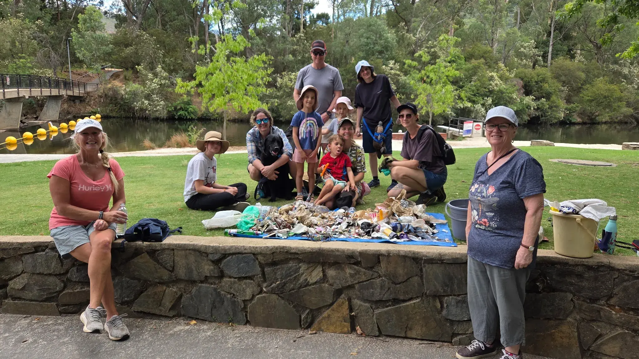 Landcare roll up their sleeves to reclaim river rubbish