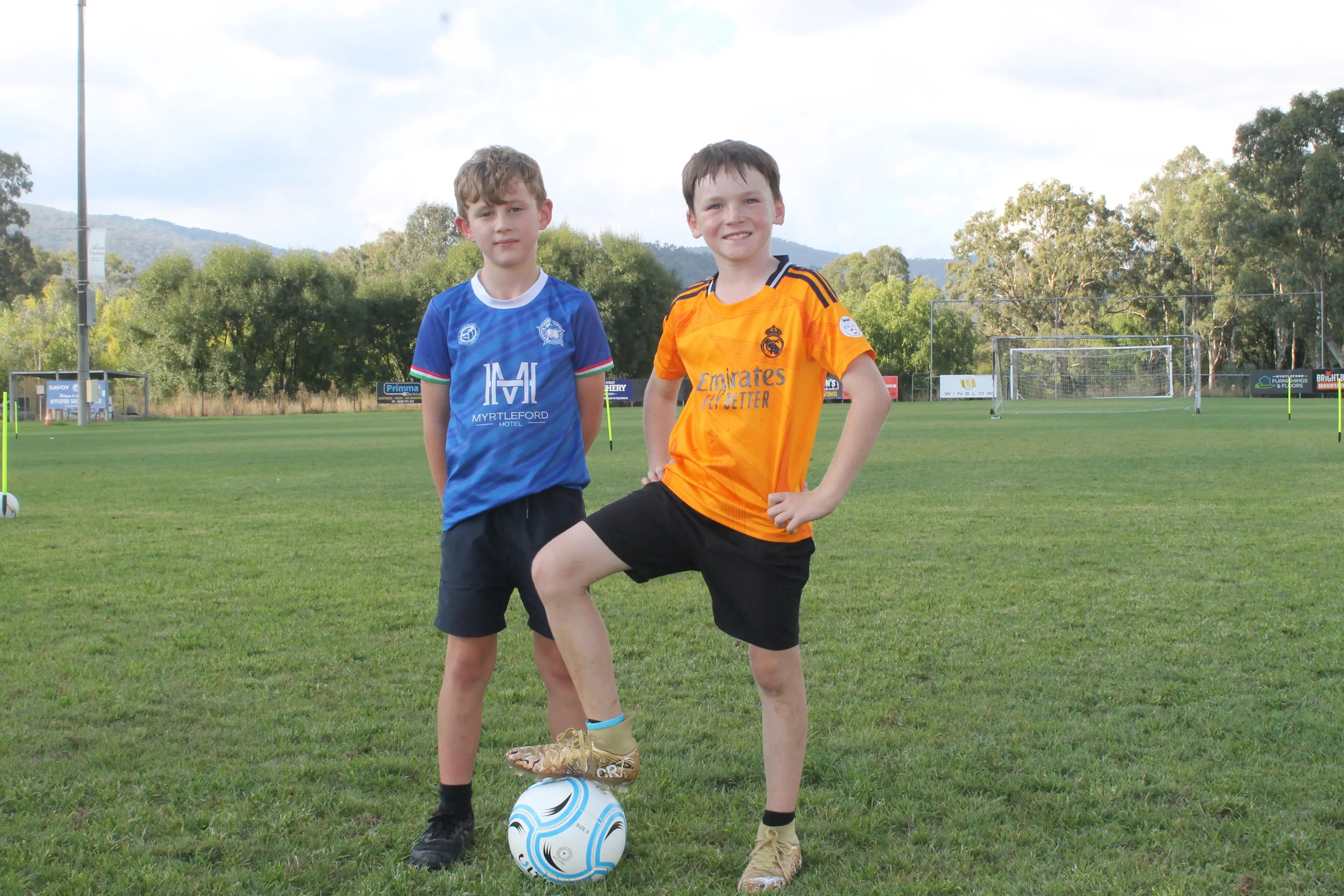 <p>MINI MASTERS: Myrtleford Savoy Soccer Club MiniRoos participants Sidney Kelly and Mani Marcus are looking forward to taking on other clubs this year. PHOTOS Phoebe Morgan.</p>\\n