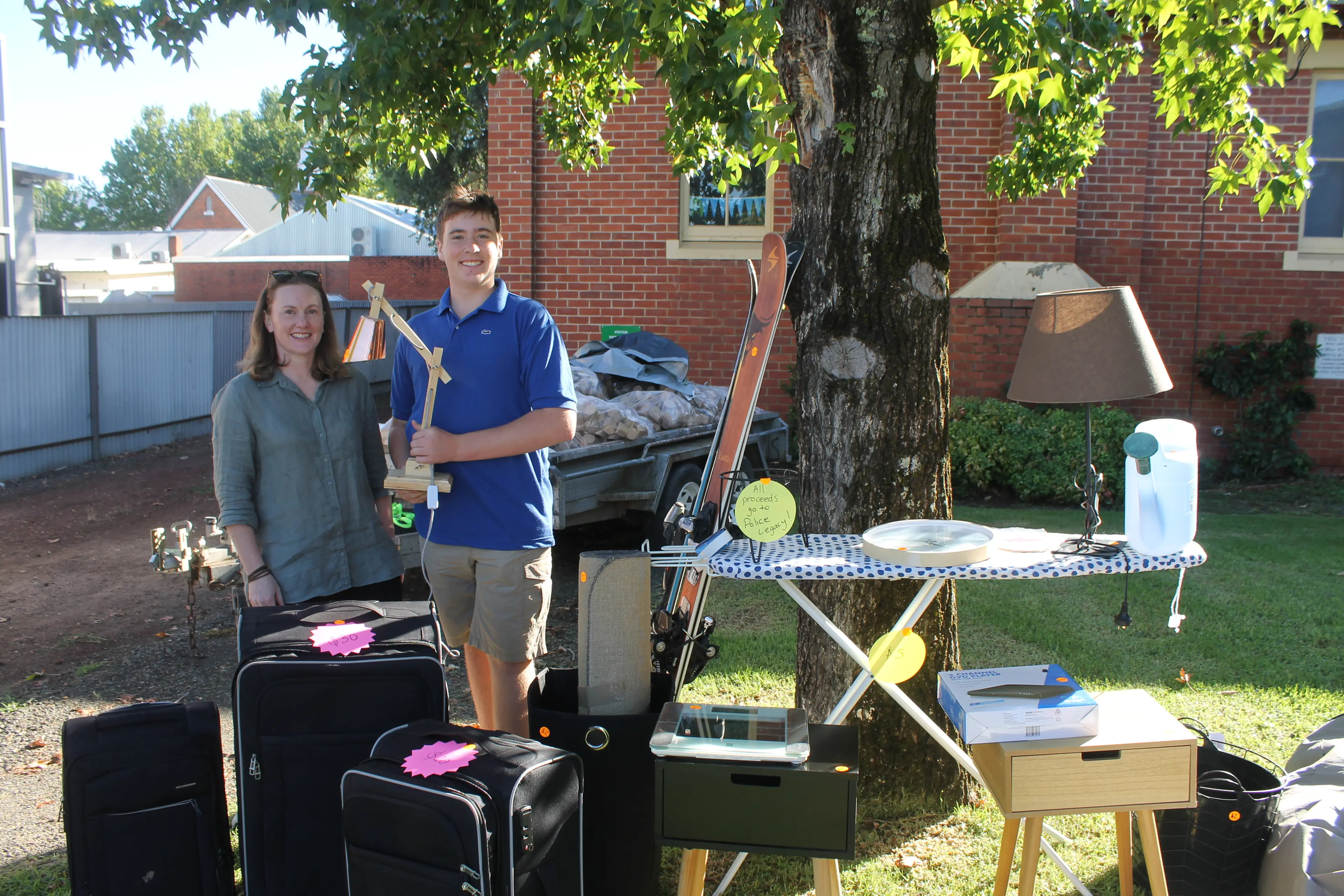 <p>MEMORABLE MORNING MARKET: Mindy Stewart and Connor McEwan were delighted with the success of the Myrtleford Garage Sale on Saturday. PHOTO: Phoebe Morgan.</p>\\n