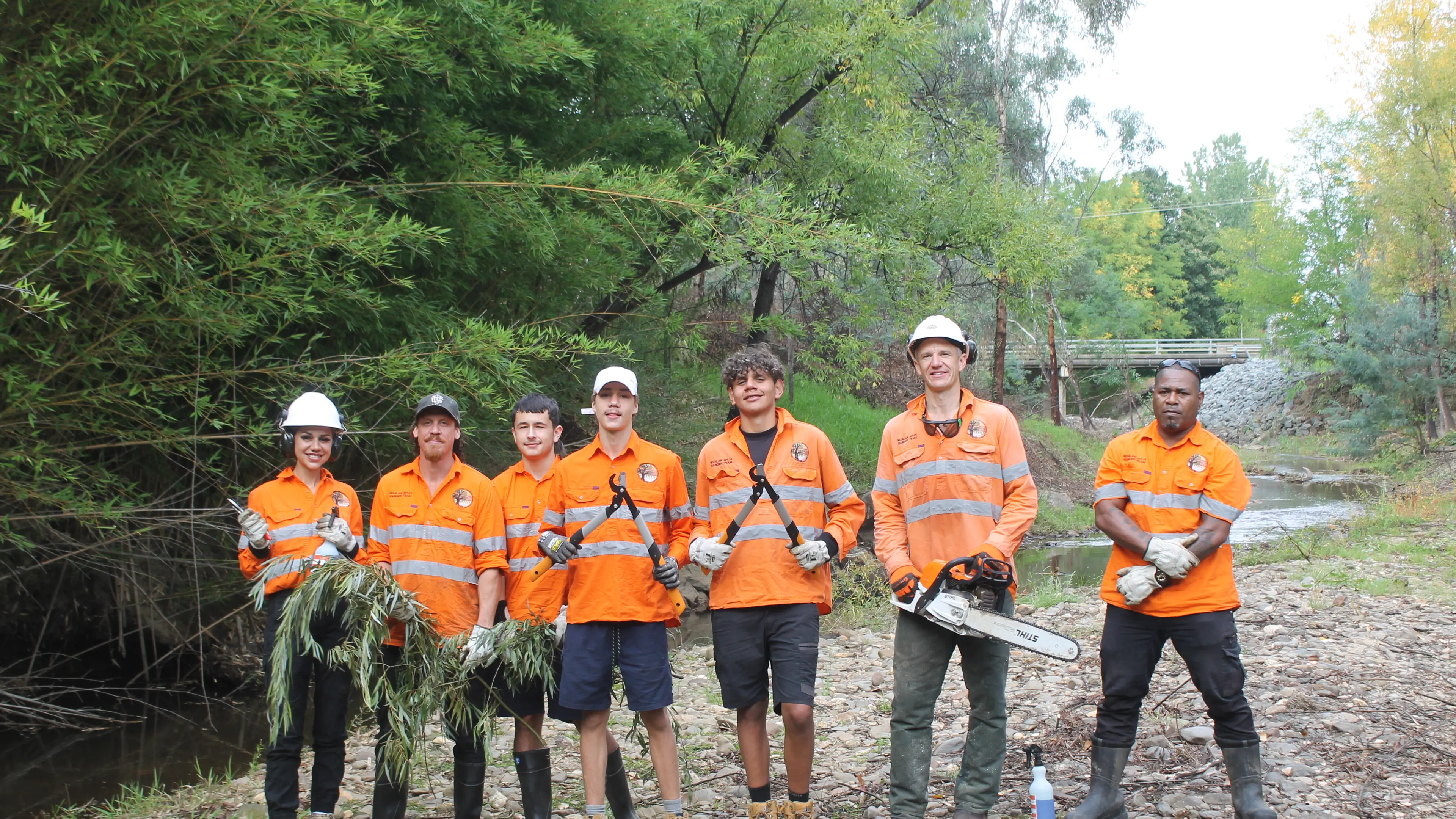 Barwidgee Creek sees collaborative clean-up