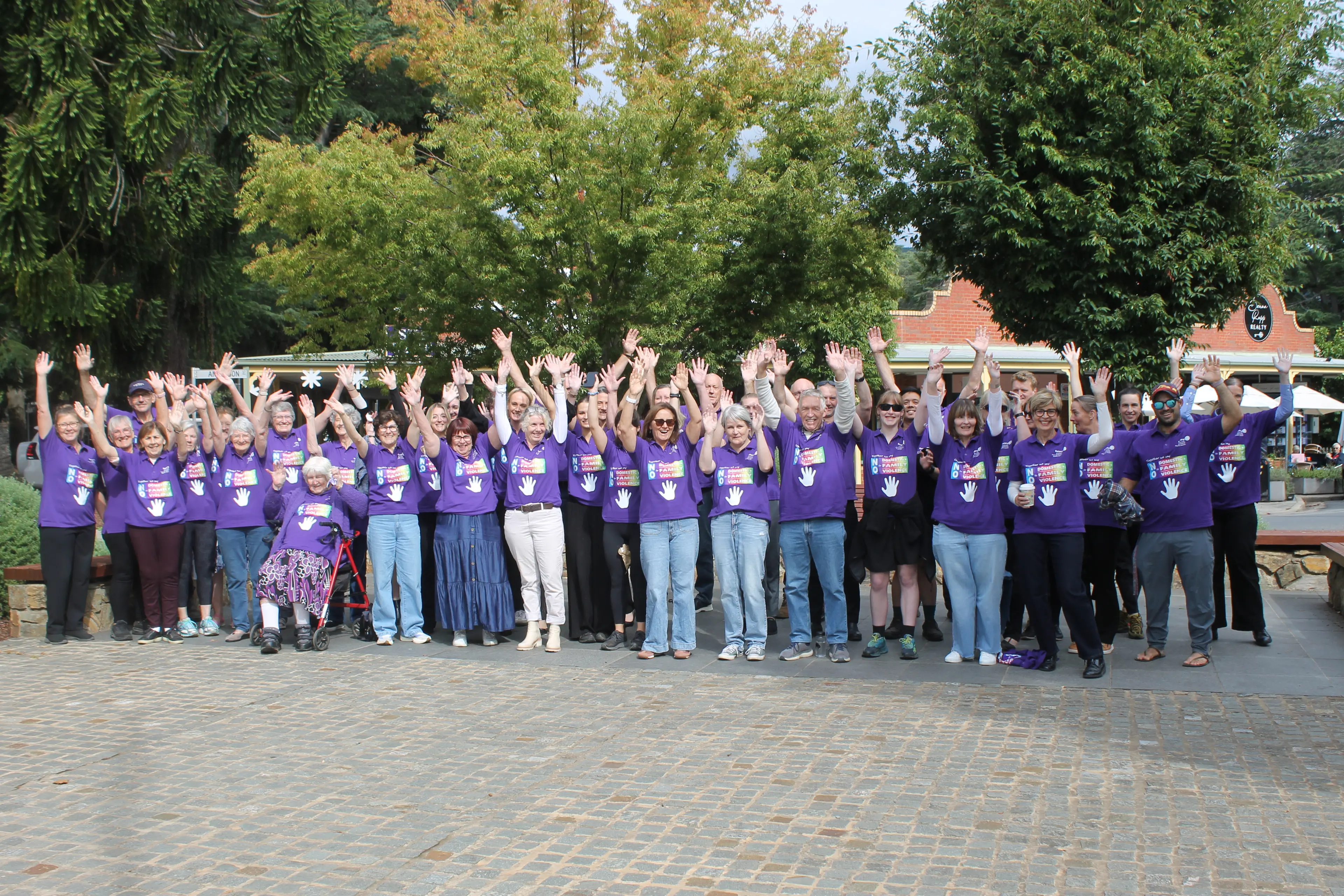 <p>GATHERING SHOWCASES LOCAL SUPPORT SYSTEM: Representatives from 39 local businesses, Rotarians and community members have worn their purple shirts over the past 13 weeks, to start a conversation around family and domestic violence support. PHOTOS: Phoebe Morgan</p>\\n