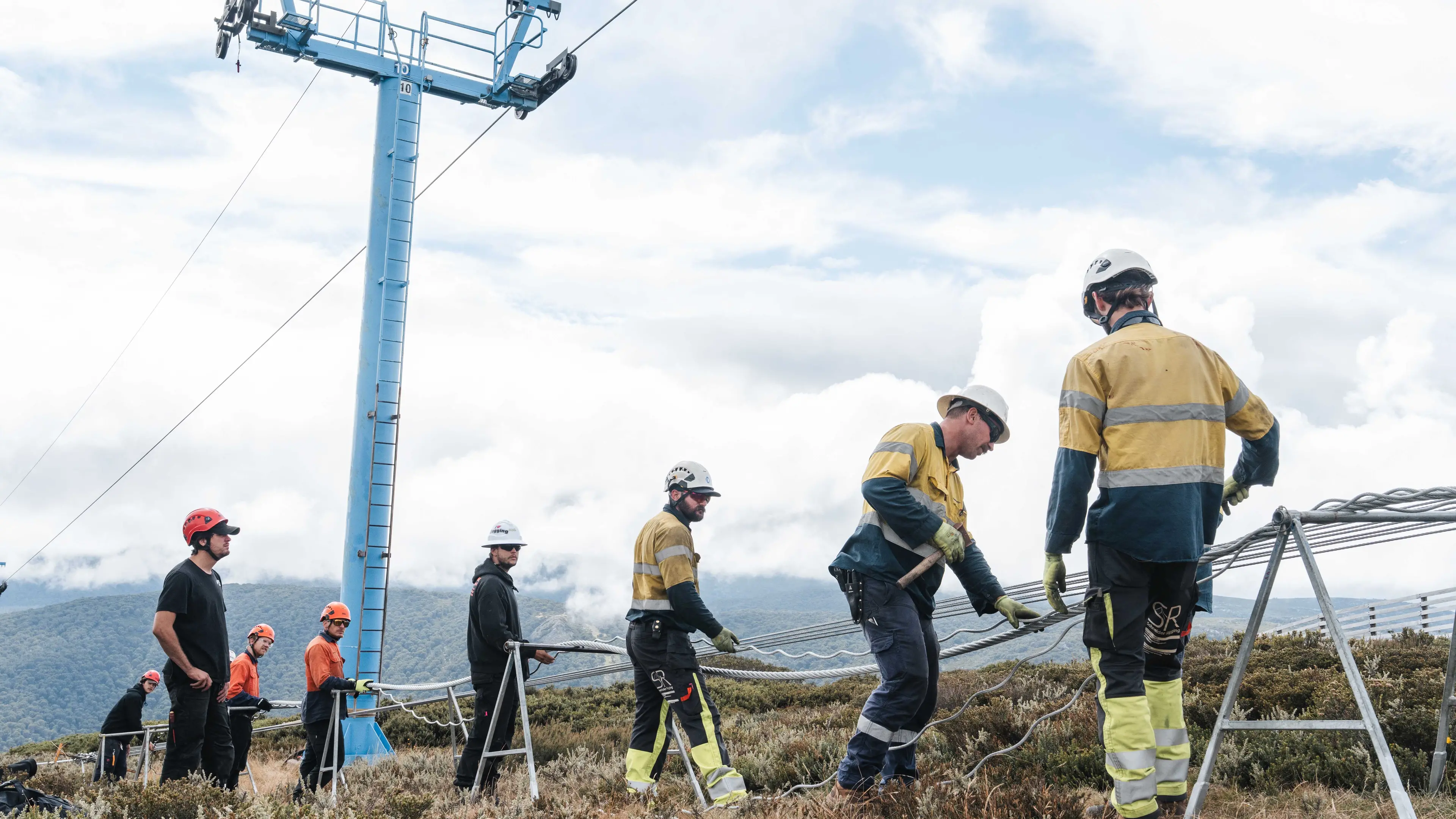 Rope gang complete major upgrade of Halley's Comet