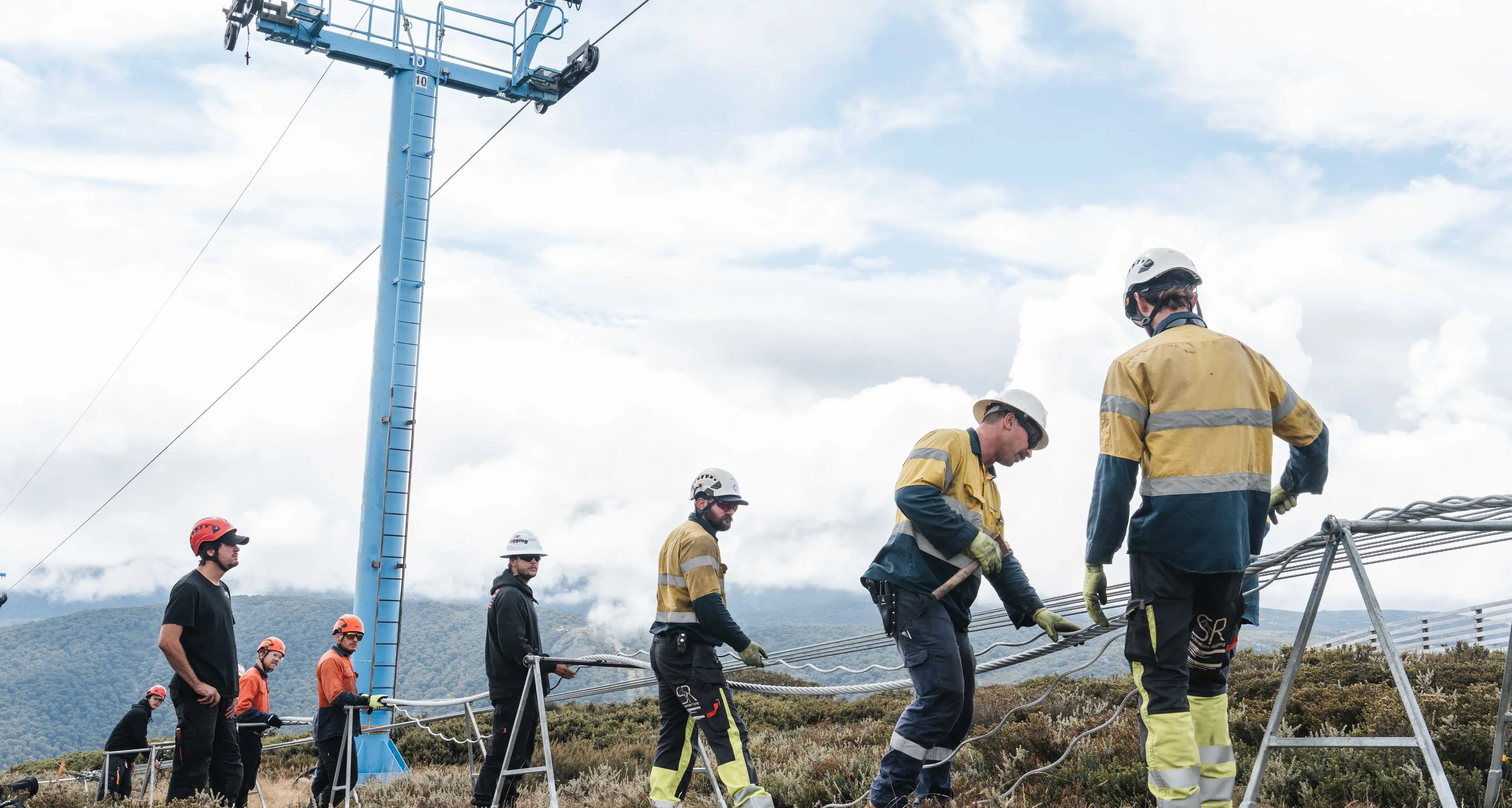 Rope gang complete major upgrade of Halley's Comet