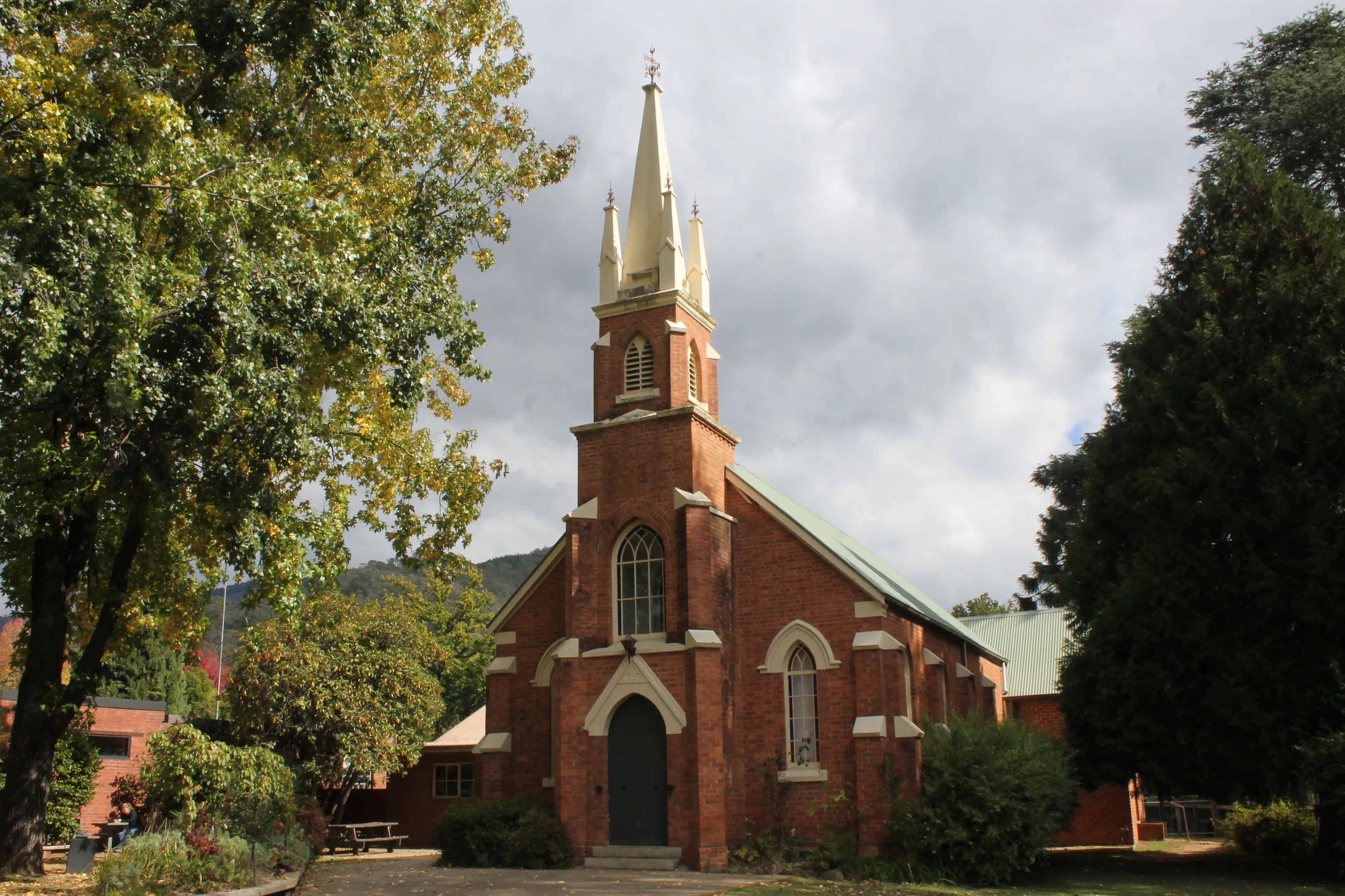 <p>ECUMENICAL EVENT: Representatives of the Our Lady of the Snows Catholics Church, Church of Christ, Anglican and the Bright Alpine Uniting Church gathered at the latter for a joint barbeque to discuss issues of the day. PHOTO: Phoebe Morgan</p>\\n