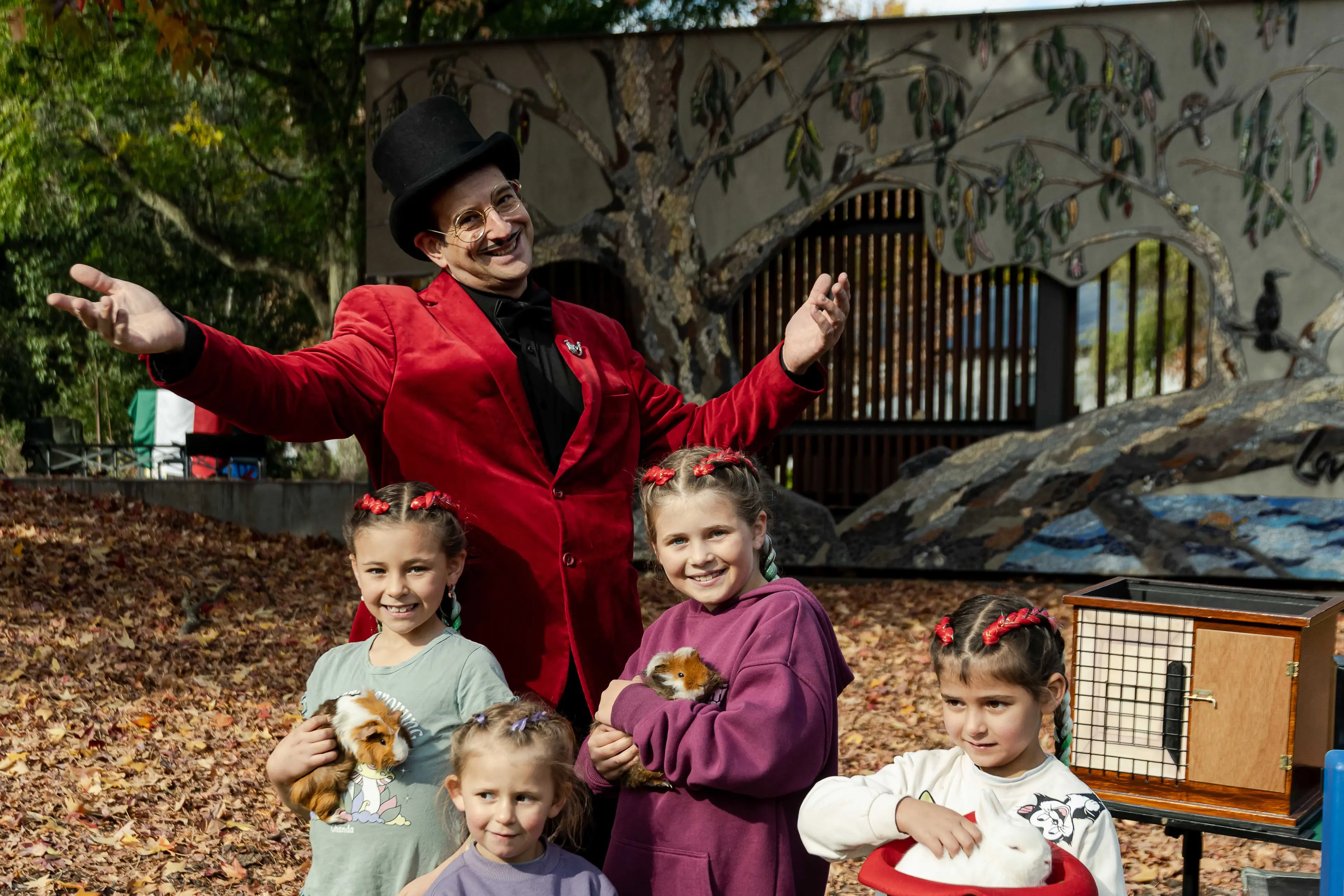 <p>FUN FOR EVERYONE: Entertainer Luigi Zucchini will be back for his 12th year at La Fiera and will have plenty in hand to amuse children, such as Sophie, Bailey, Lily and Charlie Ivone who enjoyed last year\\'s event. PHOTO: Georgie James Photography</p>\\n