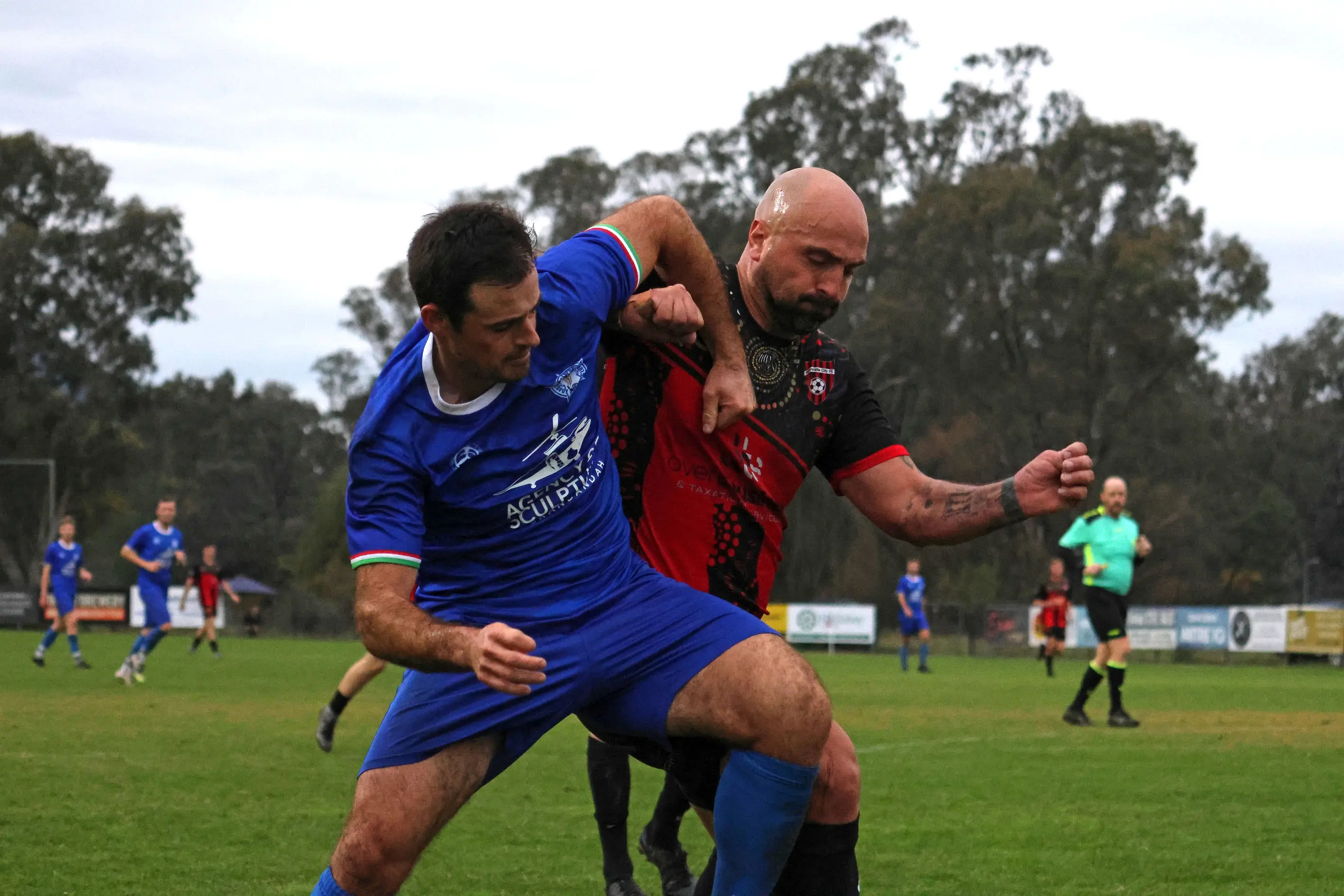 <p>RED VS BLUE: Myrtleford\\'s Tom Morrison and Wangaratta\\'s Stoycho Ivanov justle for the ball in Savoy\\'s derby win over the Devils on Sunday. PHOTOS: Janet Watt</p>\\n
