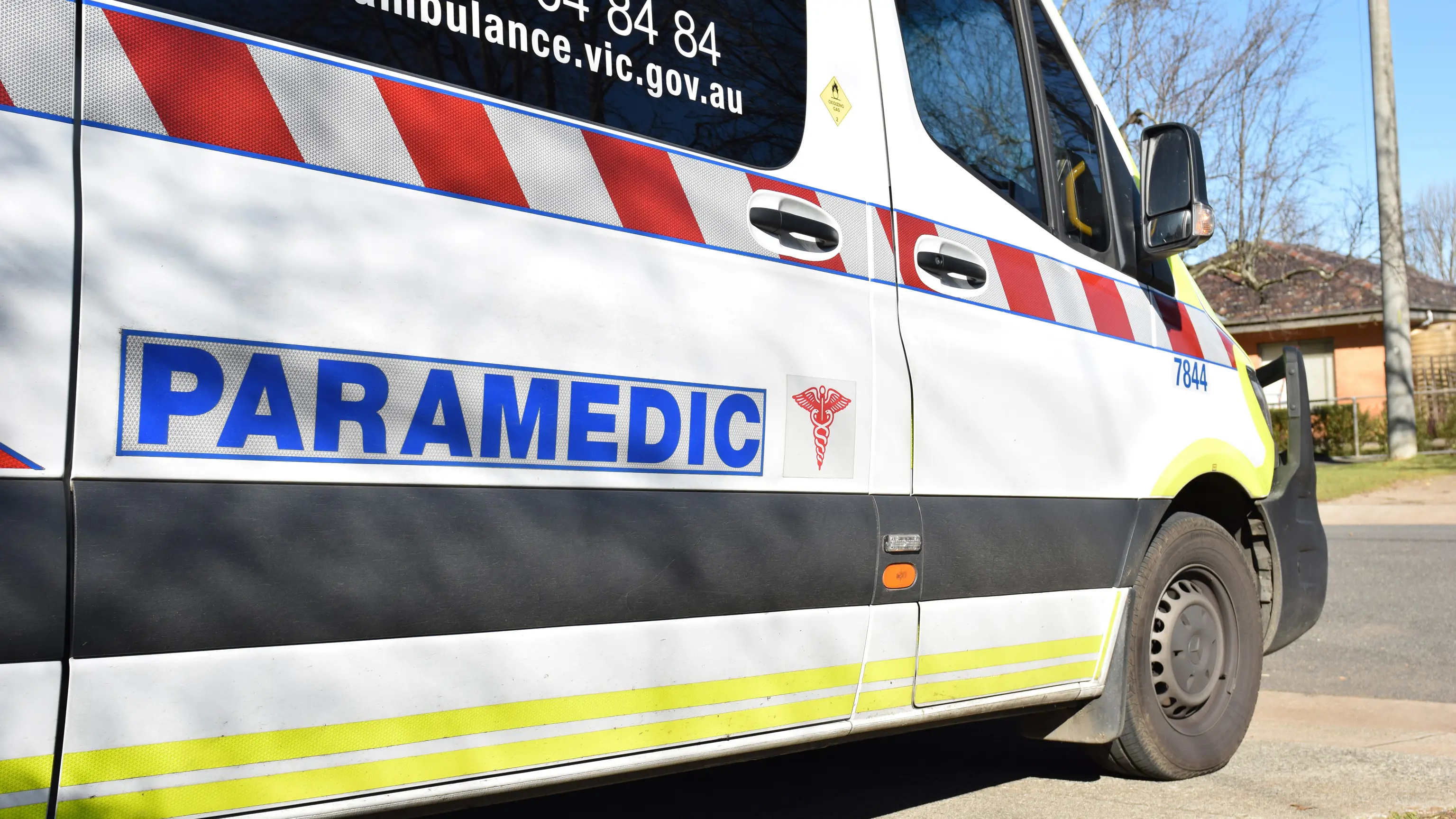 Ambulance wait times blow out in Alpine Shire past 24 minutes