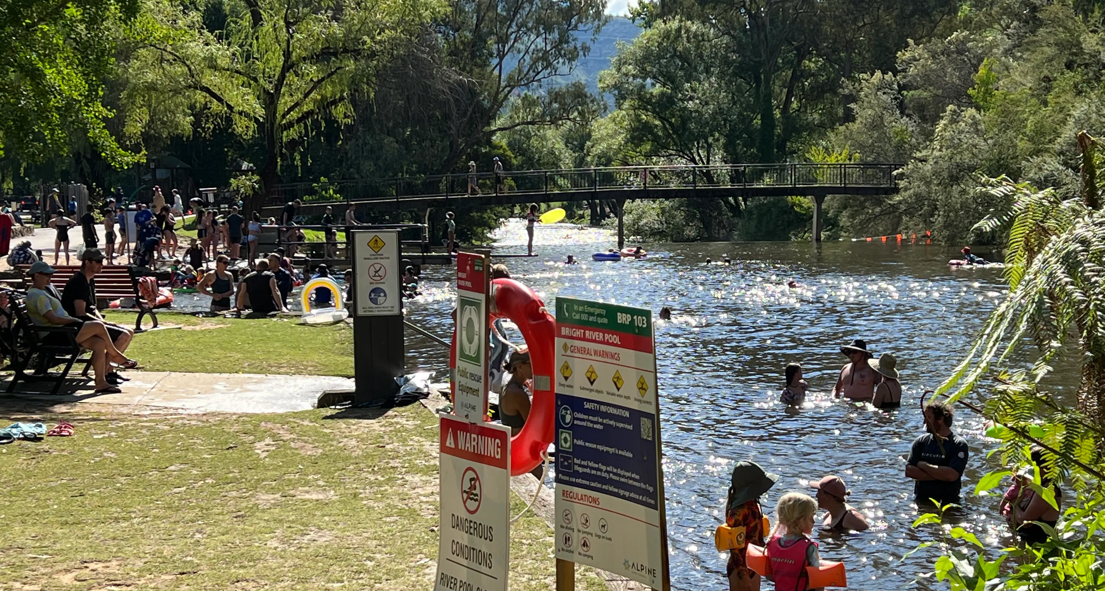 Coroner urges council to improve safety signage following fall at Bright river spot