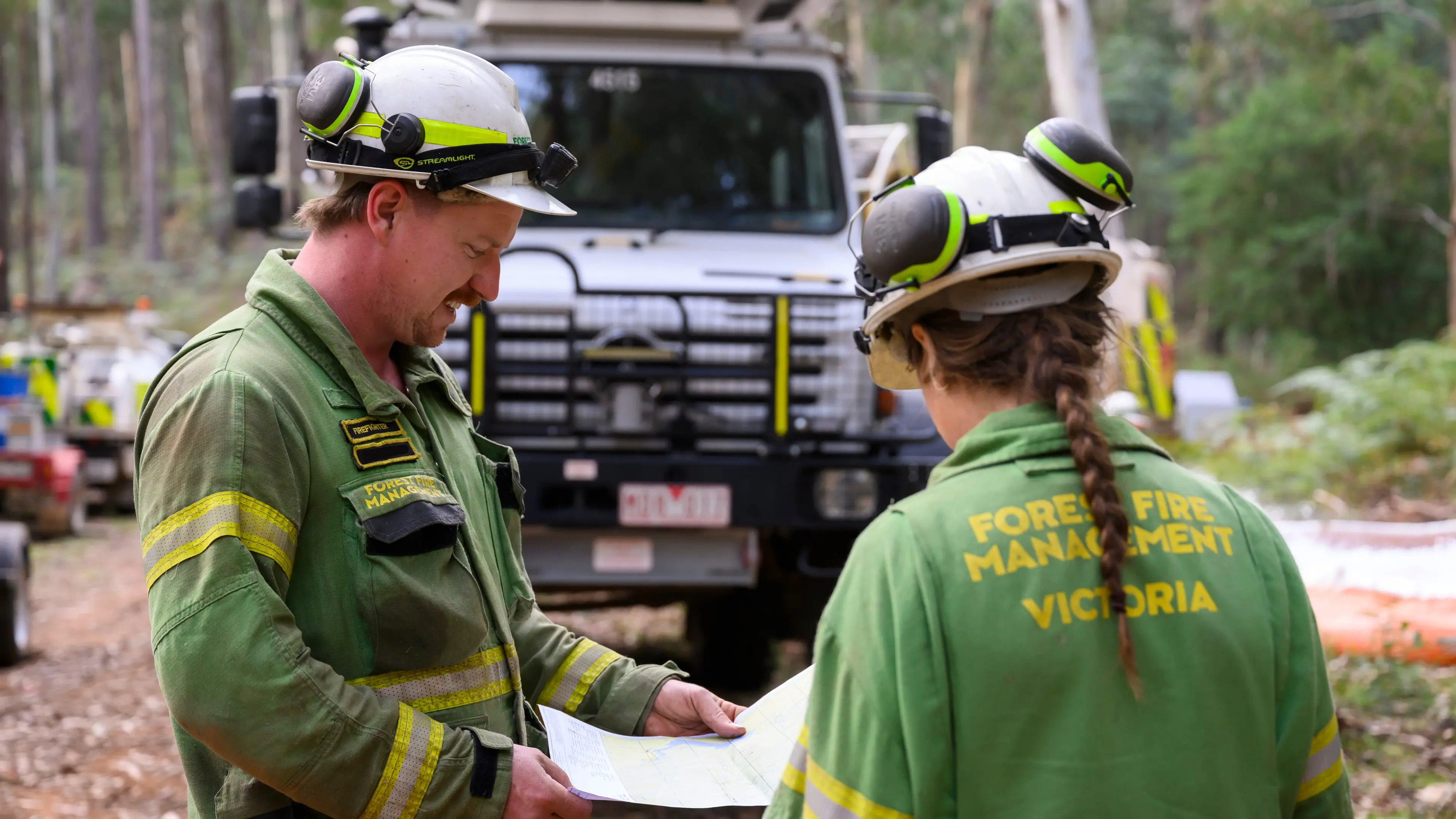Forest firefighters help protect Victorian communities