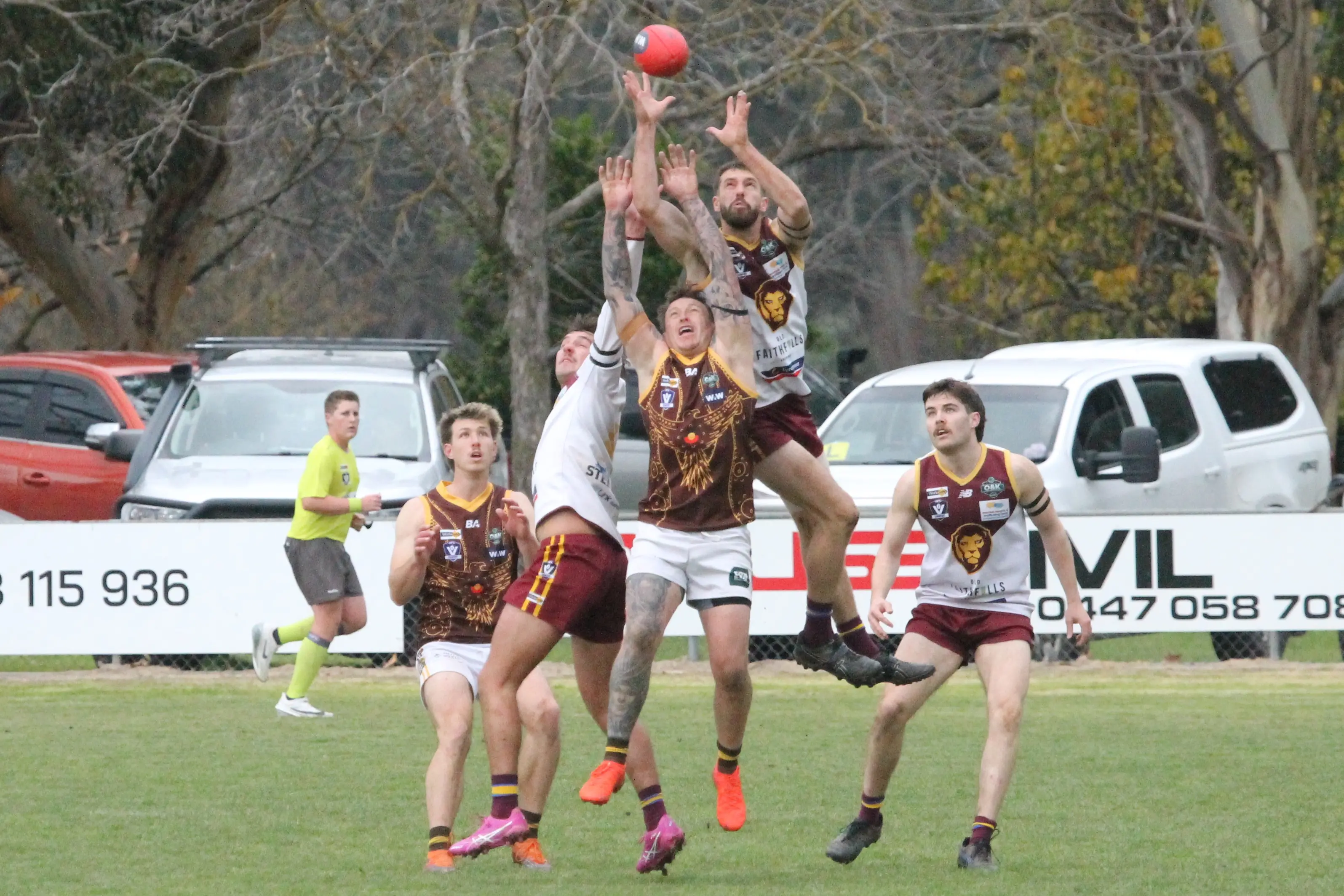 <p>PACK MARK: Whorouly\\'s Max Scott rises to take a contested grab in the Lions\\' backline. PHOTOS: Nathan de Vries</p>\\n