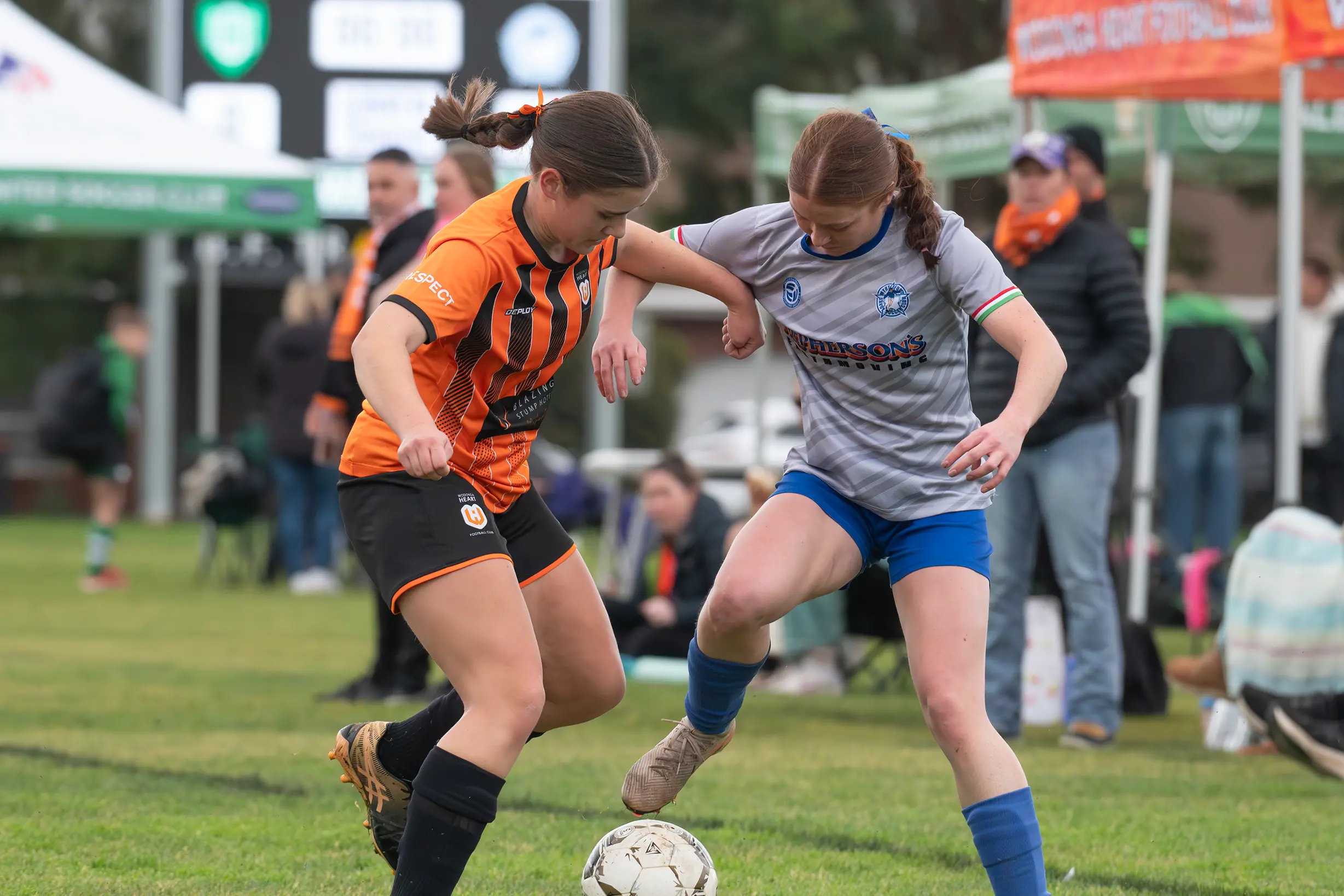 <p>HEAD-TO-HEAD: Lily Notarianni fights it out on the wing in Savoy\\'s win over Wodonga Heart. PHOTOS: Melissa Beattie</p>\\n