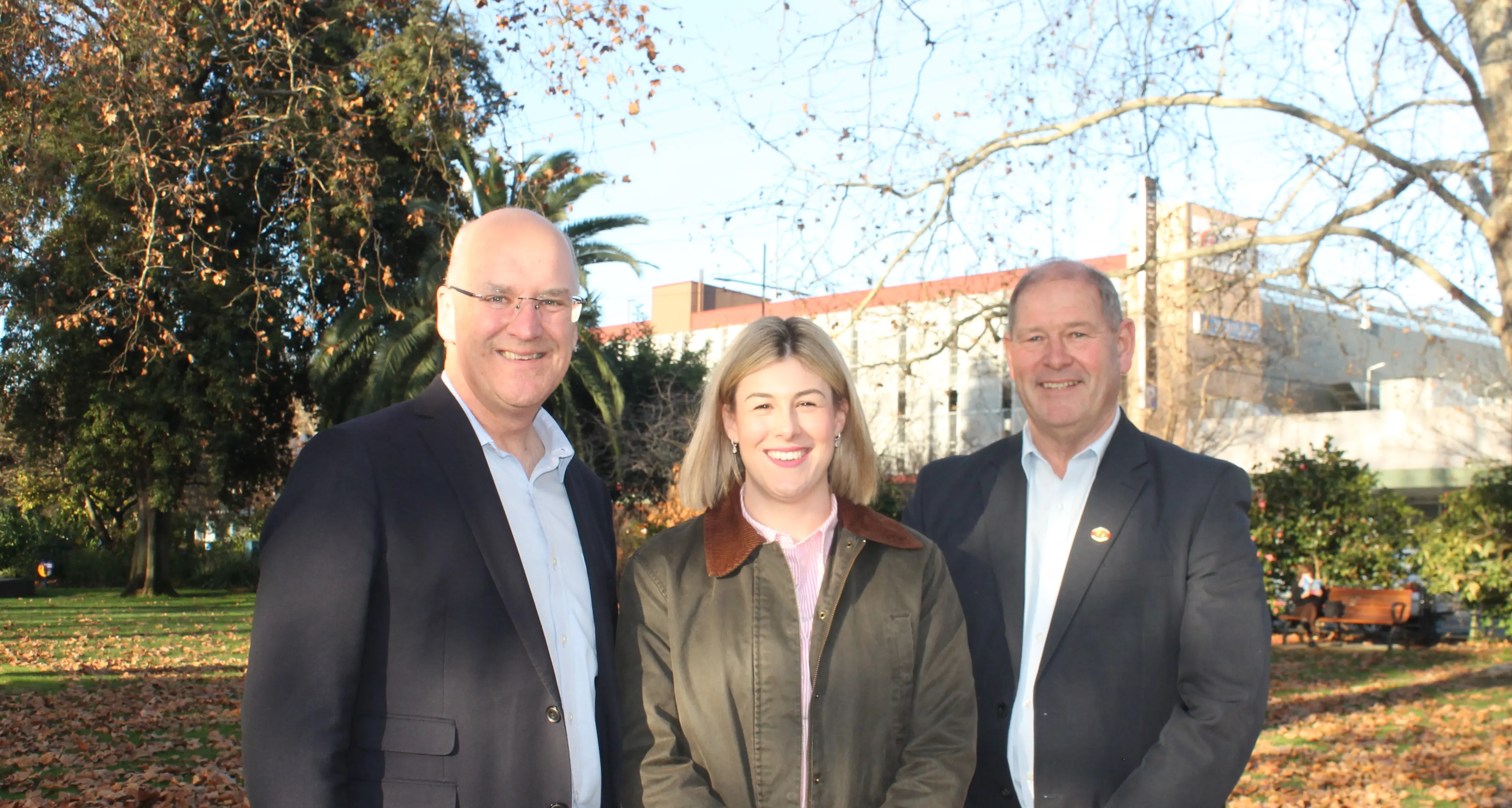 Opposition leader outlines phased transition for regional funding guarantee